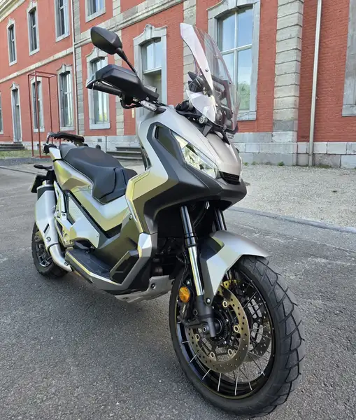 Honda X-ADV 750 - foto 2