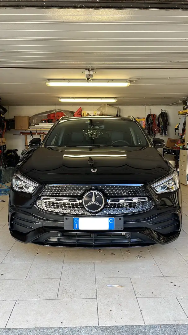 Mercedes-Benz GLA 200 d Premium auto - 1