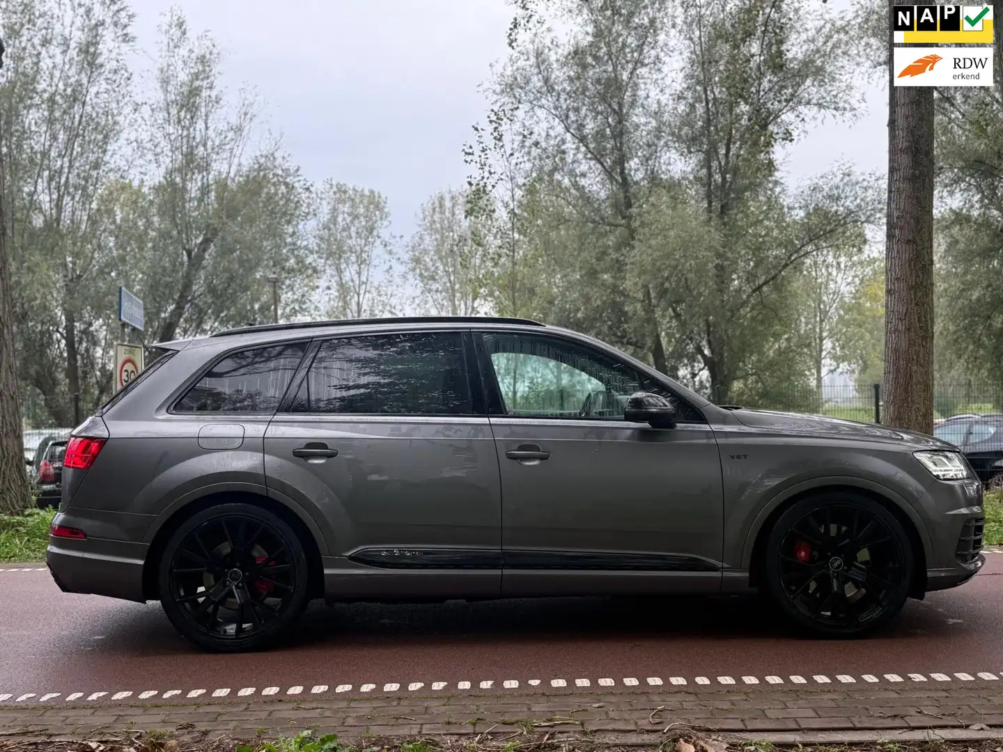 Audi SQ7 4.0 TDI quattro Pro Line + PANO!RS ZETEL!MAT GRIJS Zwart - 1