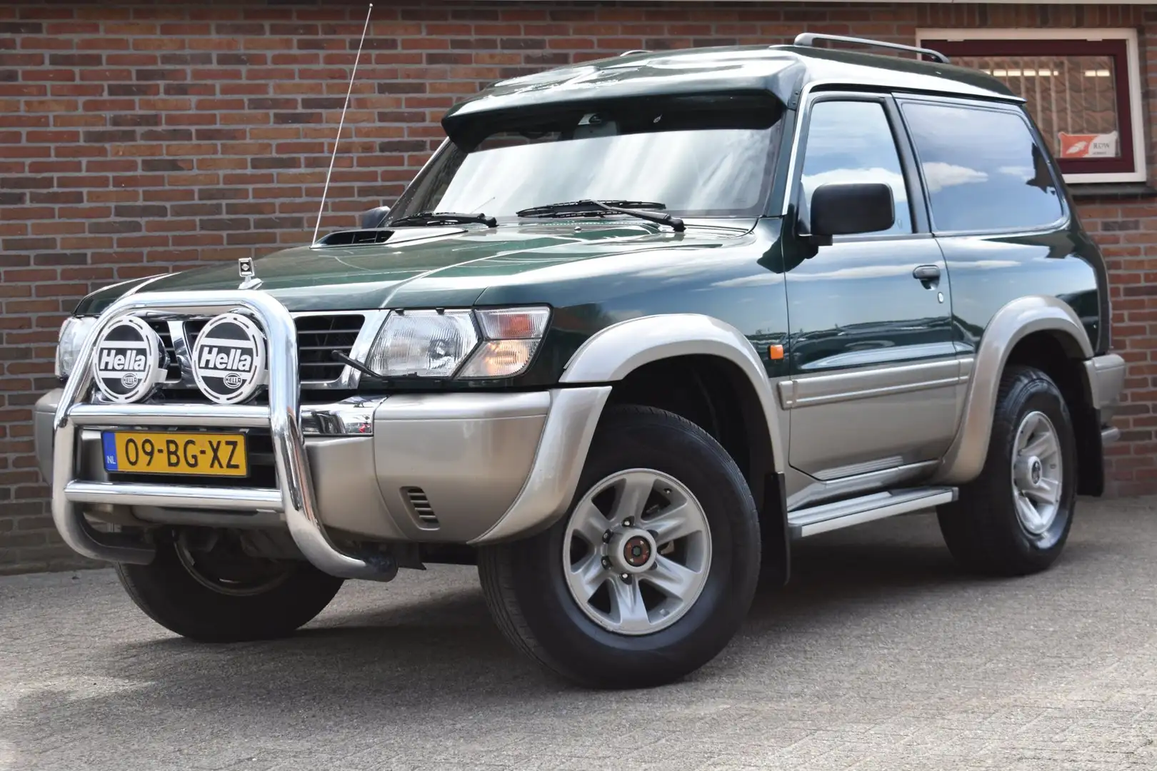 Nissan Patrol GR 3.0 Di Comfort '03 Clima 4X4 Grün - 1