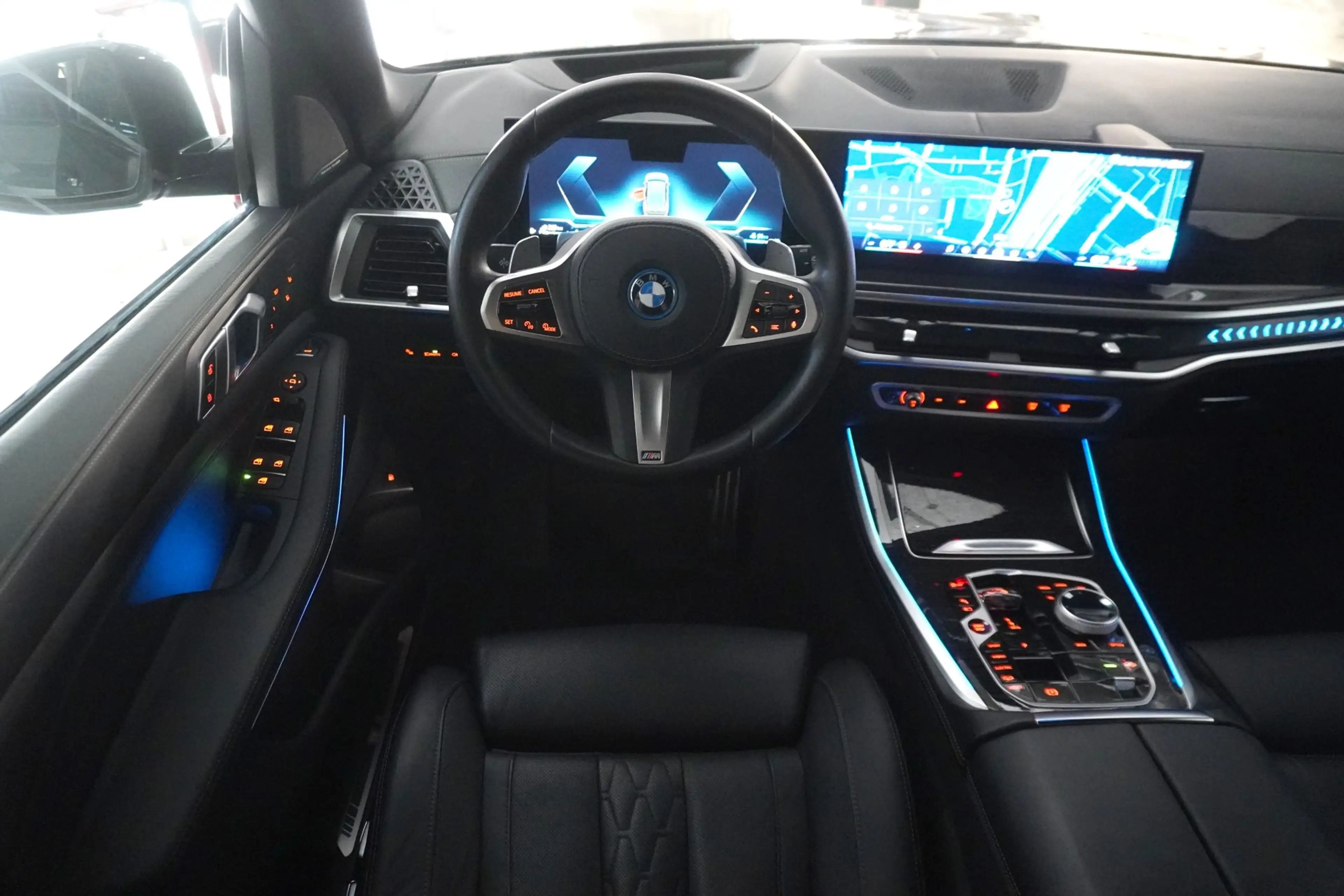 BMW X5 xDrive50e — photo 10
