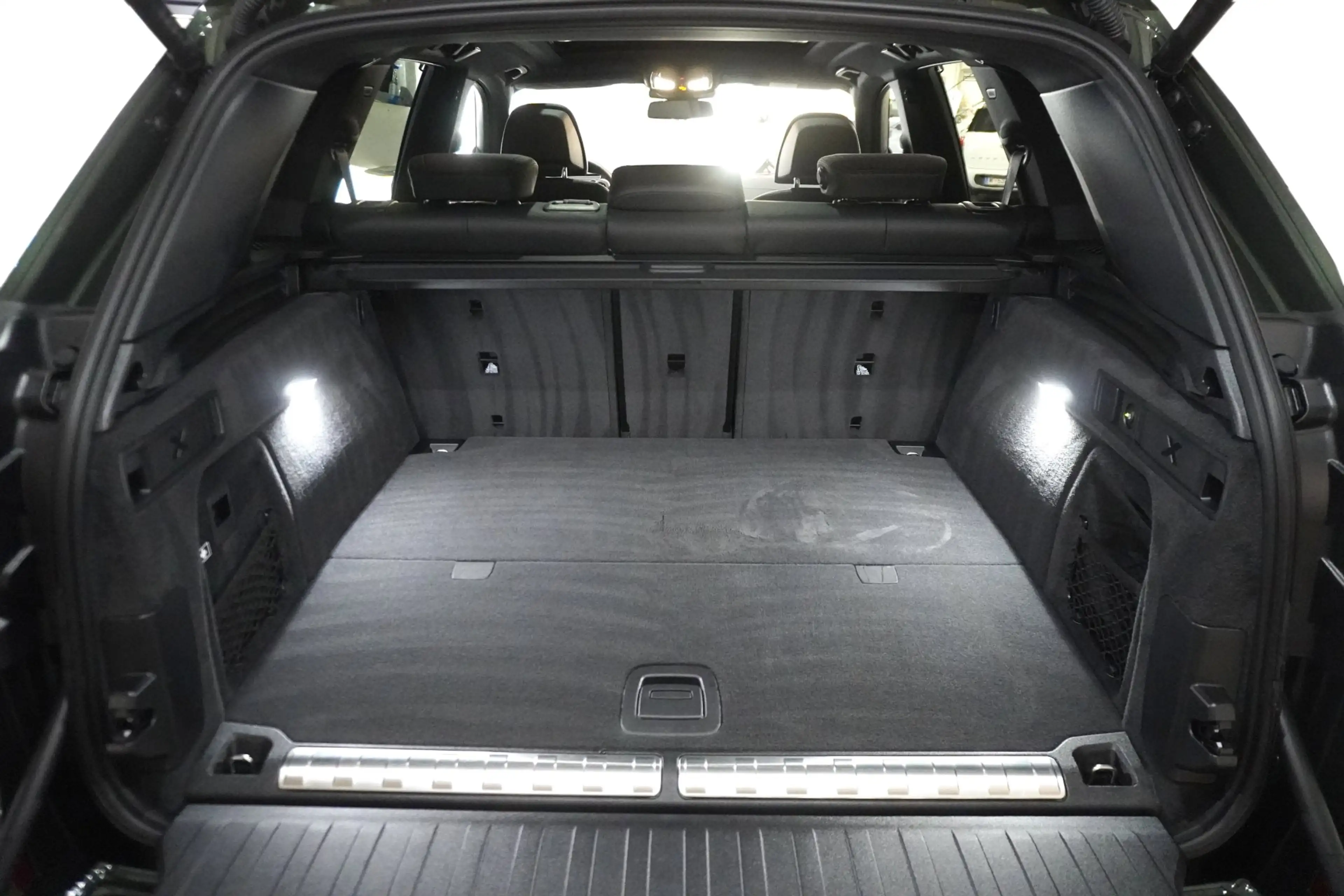 BMW X5 xDrive50e — photo 3