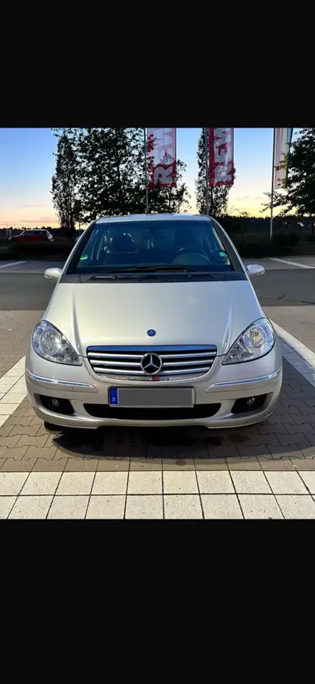 Mercedes-Benz A 200