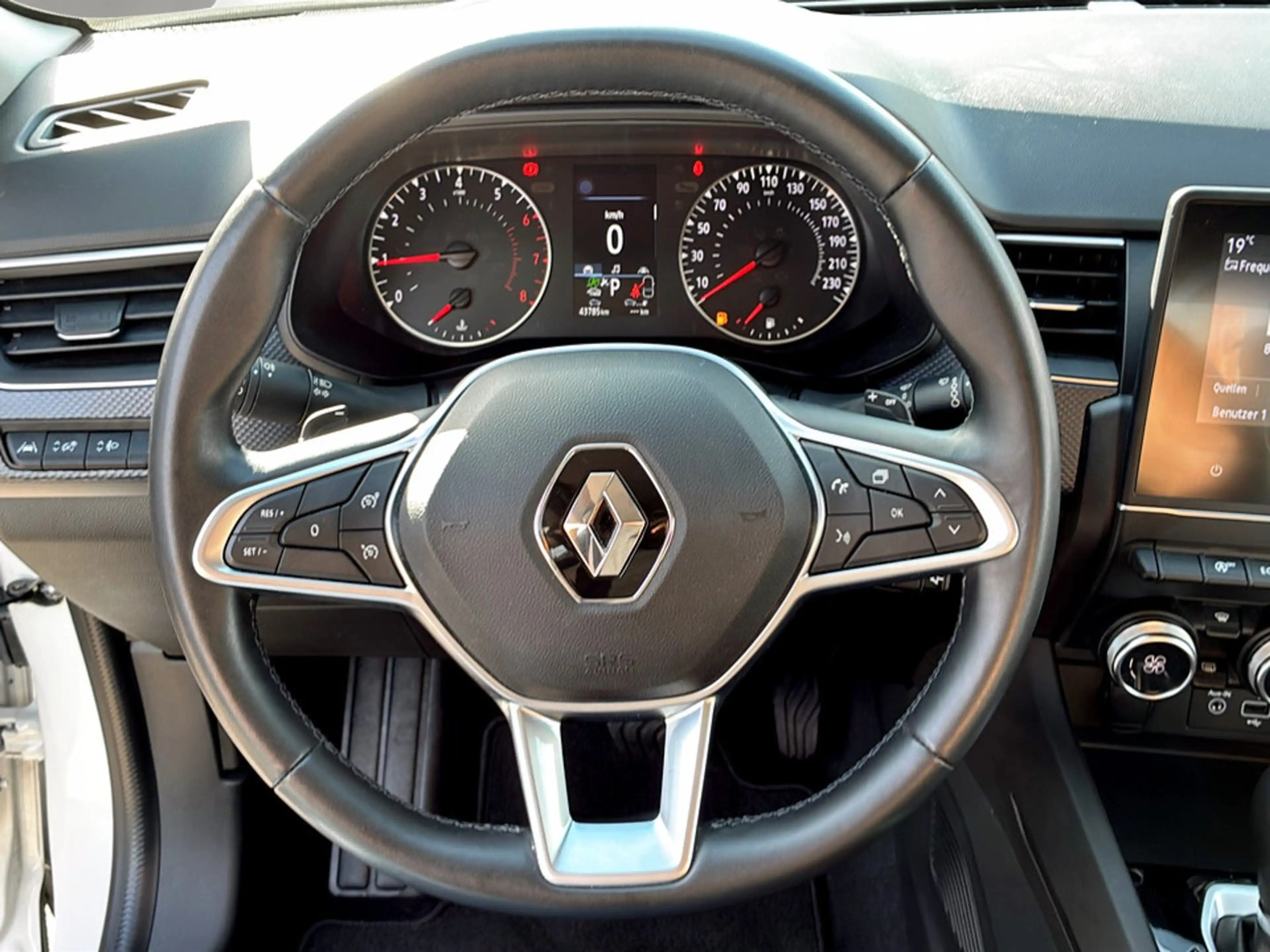 Renault Arkana Mild Hybrid 140 EDC Equilibre Aut. — photo 9