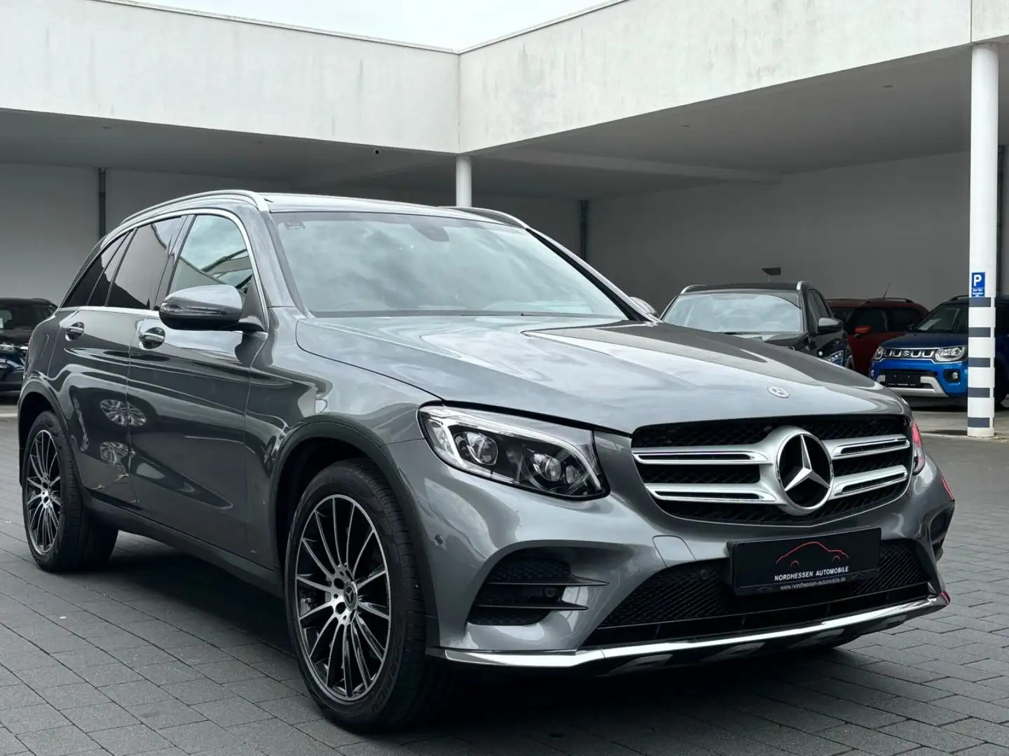 Mercedes-Benz GLC 220 d 4Matic 9G AMG Line | Panorama | LED Grey - 2