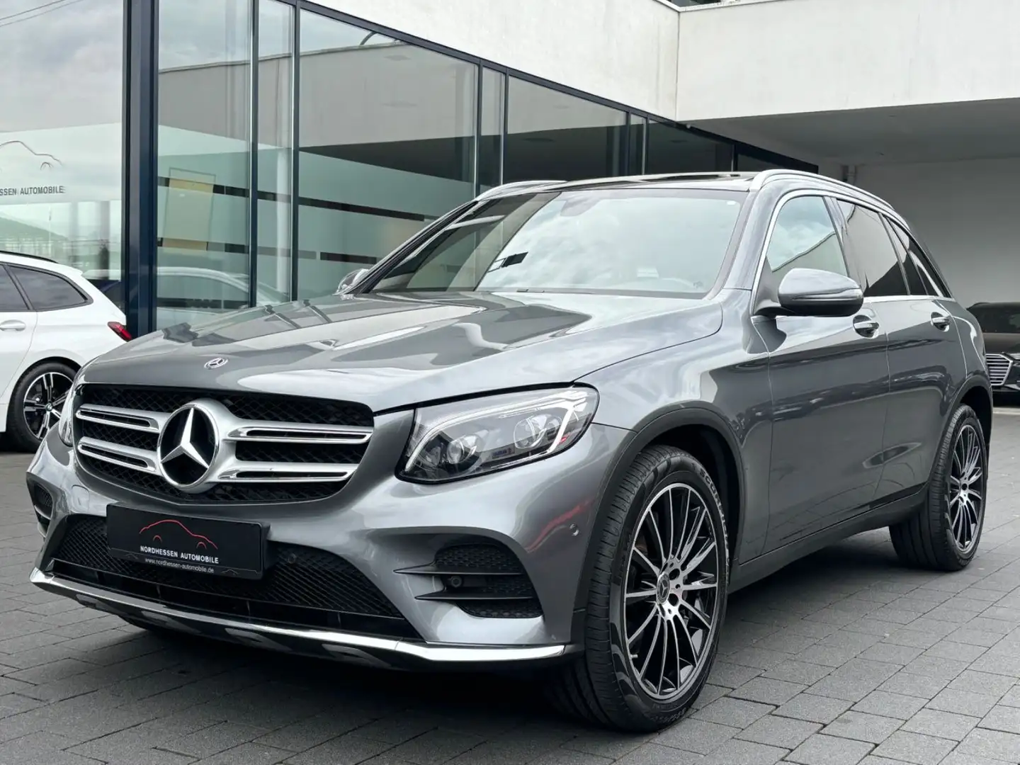 Mercedes-Benz GLC 220 d 4Matic 9G AMG Line | Panorama | LED Grey - 1