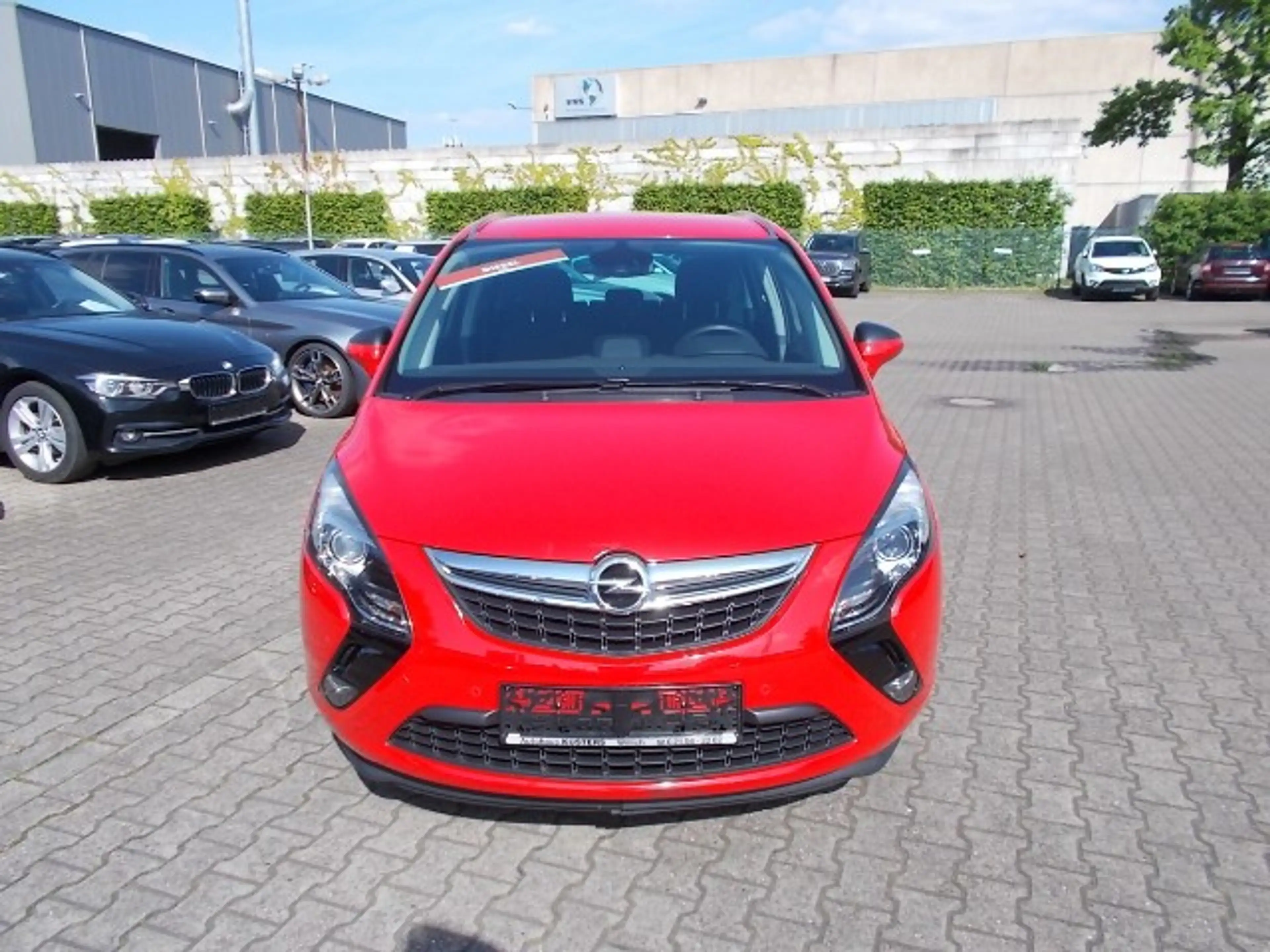 Opel Zafira Tourer Edition 1.6 CDTi Navi AHK SHZ, zus. WR — photo 2