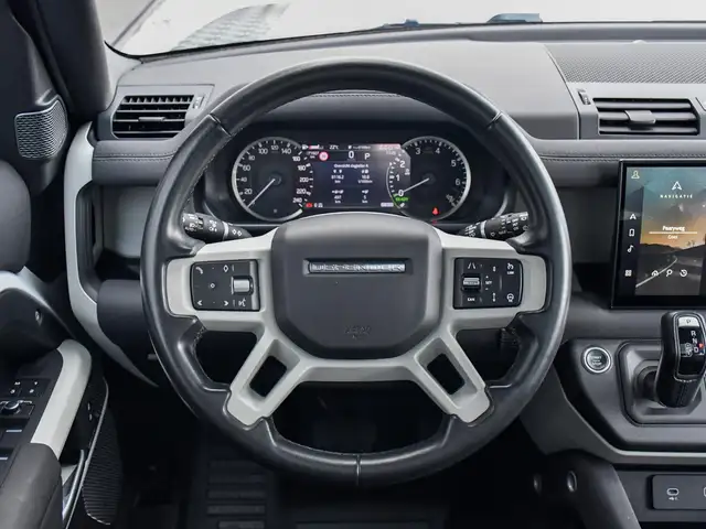 Land Rover Defender view 7
