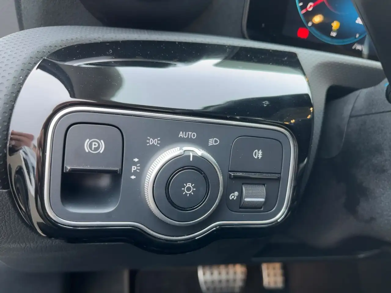 Mercedes-Benz A-Class d 4M AMG MULTIBEAM+NAV+SHZ+RFK+GRA+AHK+DAB, миниатюра 21