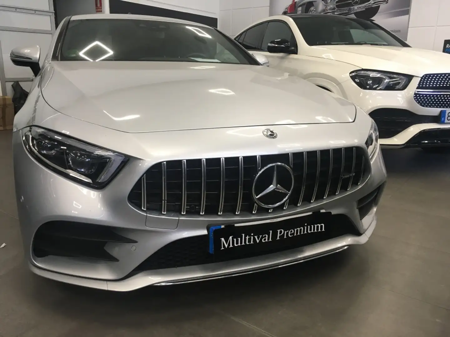 Mercedes-Benz CLS 350 350d 4Matic Aut. Gris - 1