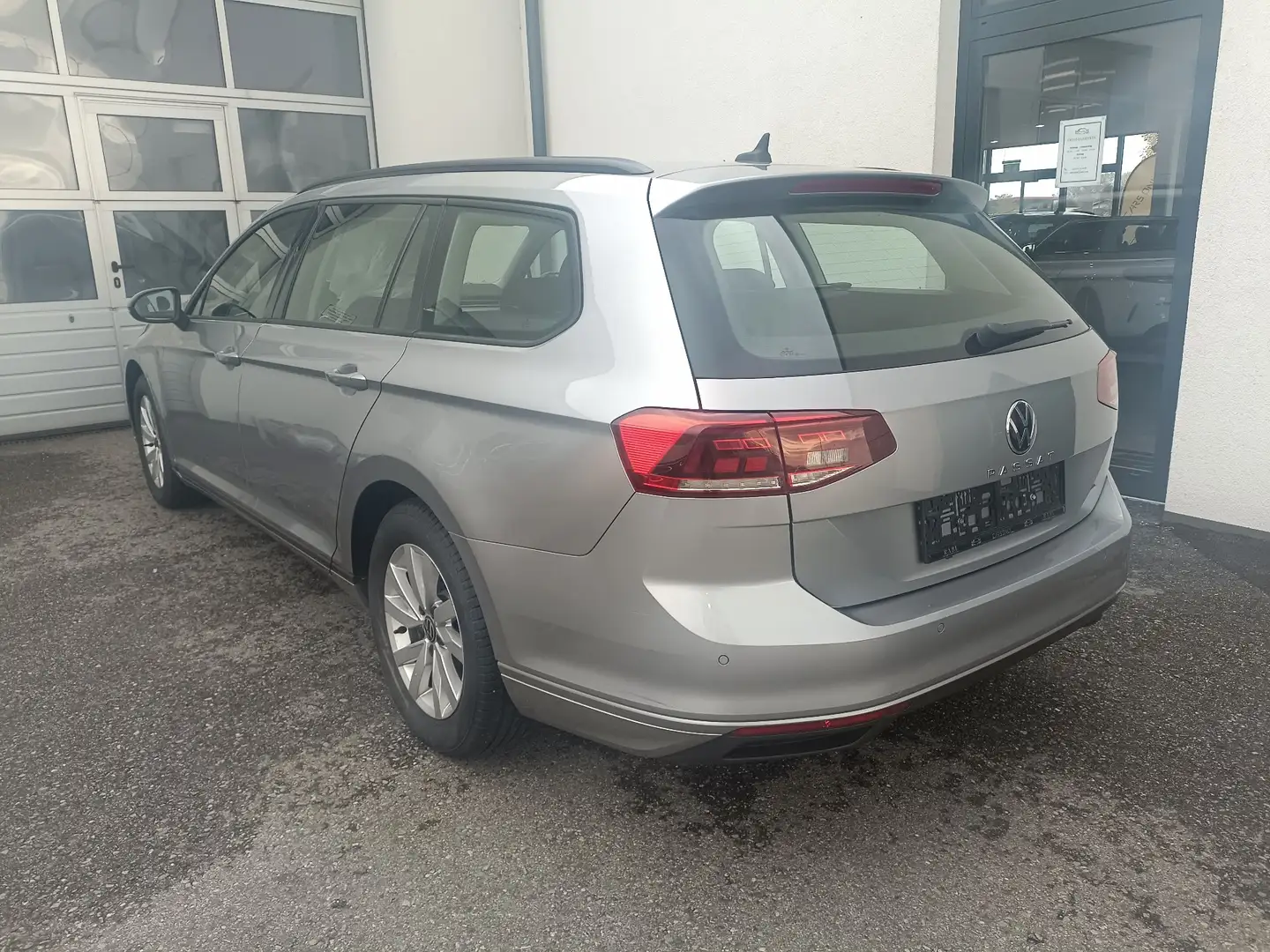 Volkswagen Passat Variant 1,5 TSI,App-Con. Matrix-LED,Tempomat,Spurhalteas. Argent - 2