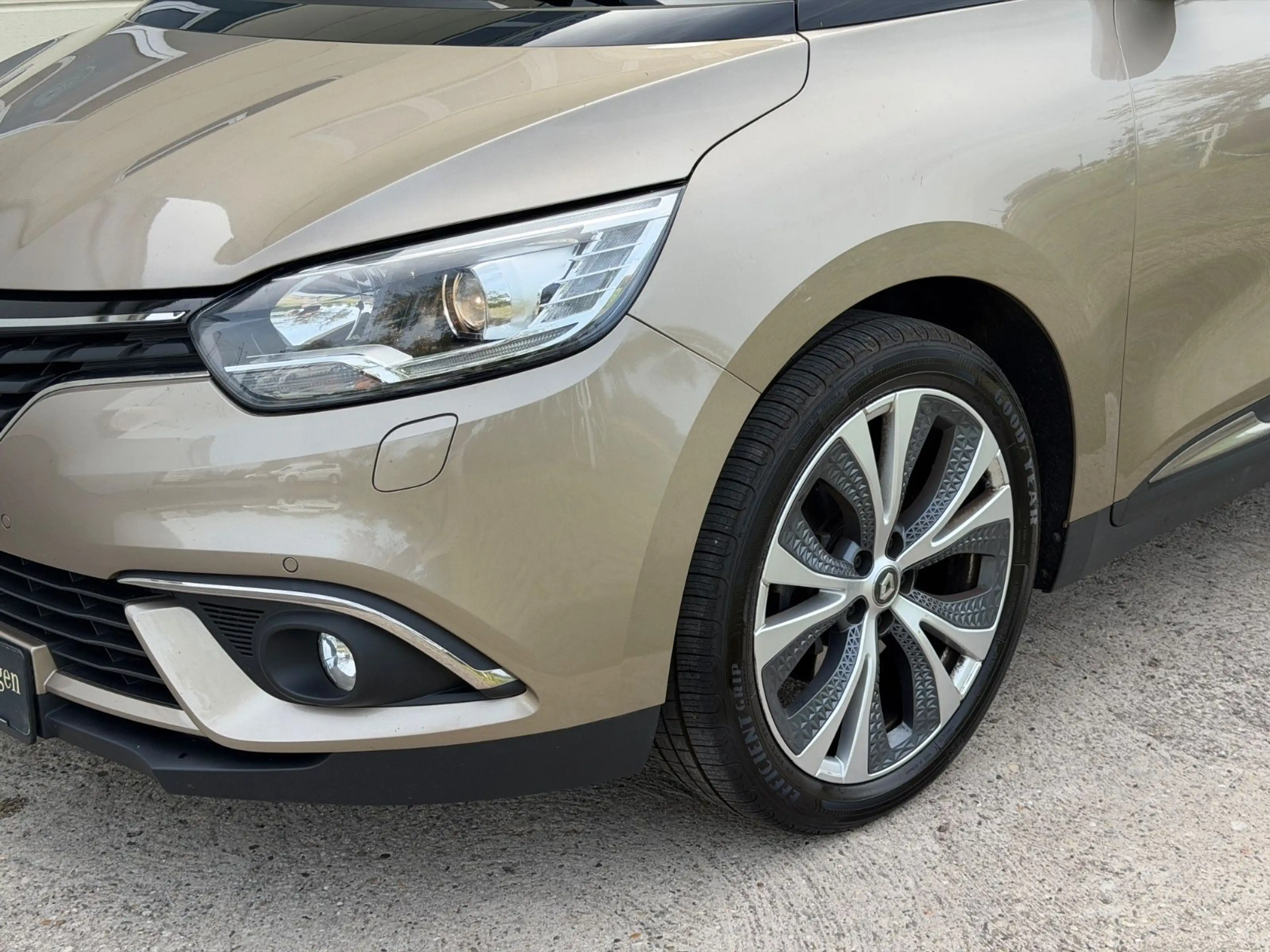 Renault Grand Scenic *NAVI*SPUR*MASSAGE* — photo 2