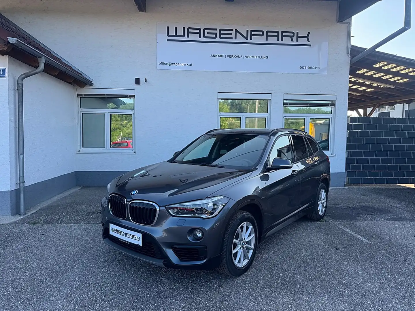 BMW X1 2.0 SDRIVE 18D Advantage*HEADUP*NAVI*1.Besitz* Grau - 2