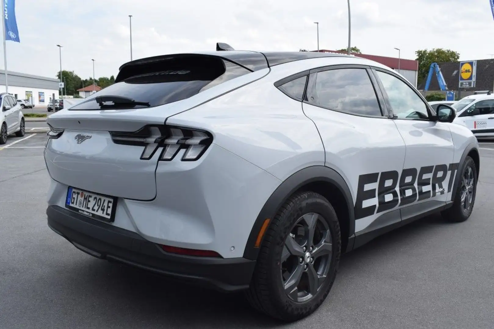 Ford Mustang Mach-E Extended Range Panorma,B&O,360° Weiß - 2