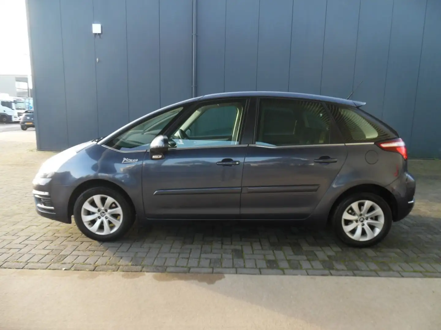 Citroen C4 Picasso 1.6 VTI LIGNE BNS Paars - 2