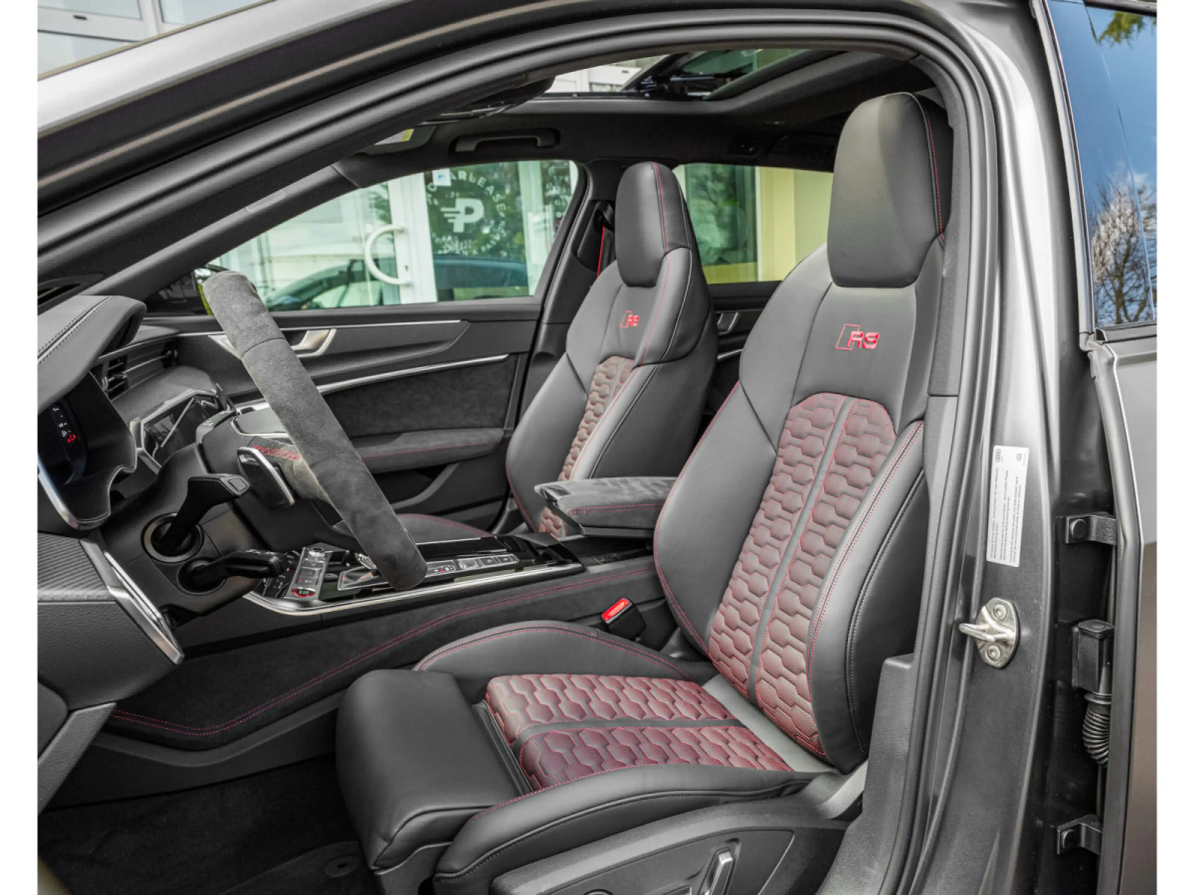 Audi RS6 RS6 Avant PERFORMANCE 4.0 TFSI quattro/22/PANO/KEY — photo 2