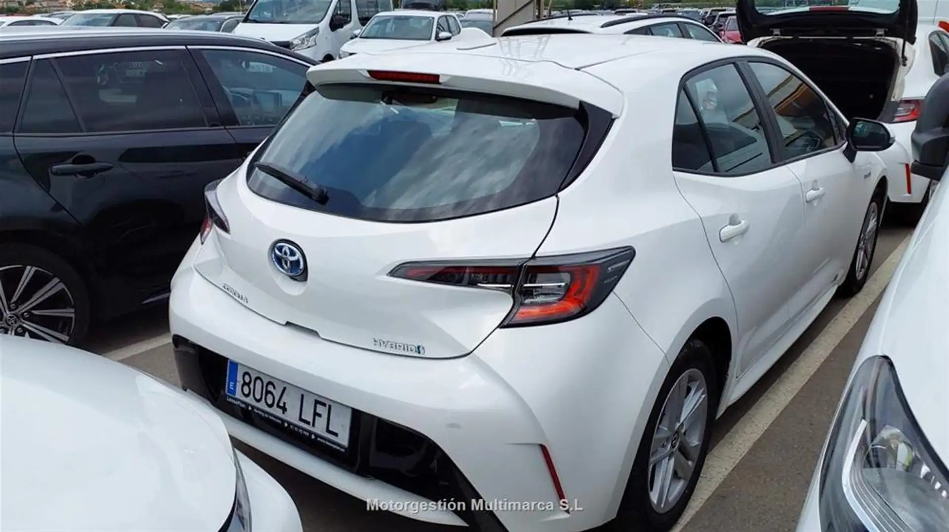 Toyota Corolla 1.8 125H ACTIVE E-CVT - 2