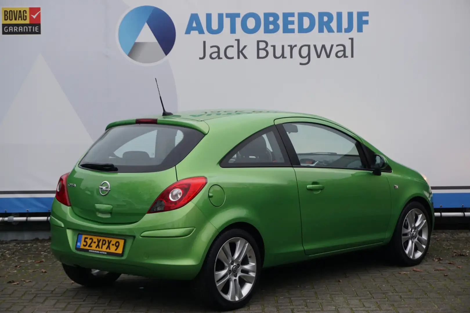 Opel Corsa 1.4-16V Edition Bluetooth | Cruise | Navi | Airco Vert - 2