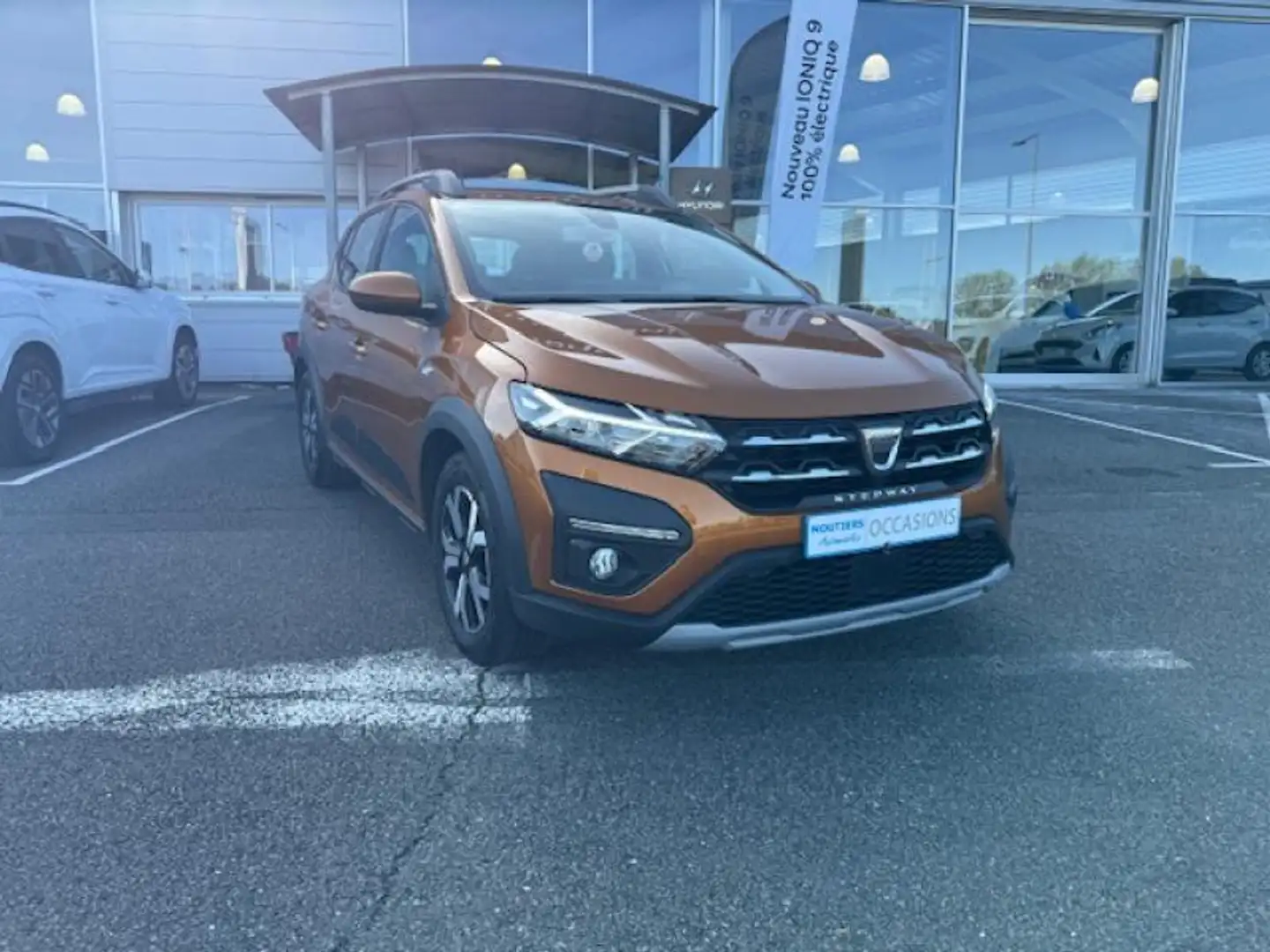 Dacia Sandero 1.0 TCe 90ch Stepway Confort Orange - 2