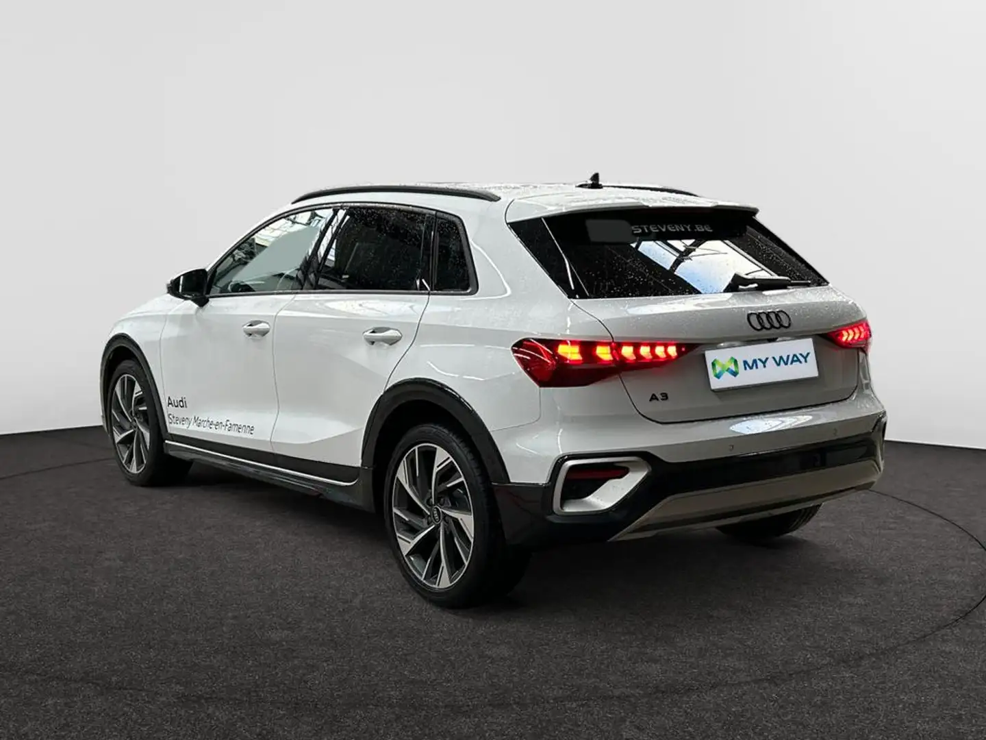 Audi A3 Allstreet Audi A3 allstreet Business Edition allst Wit - 2