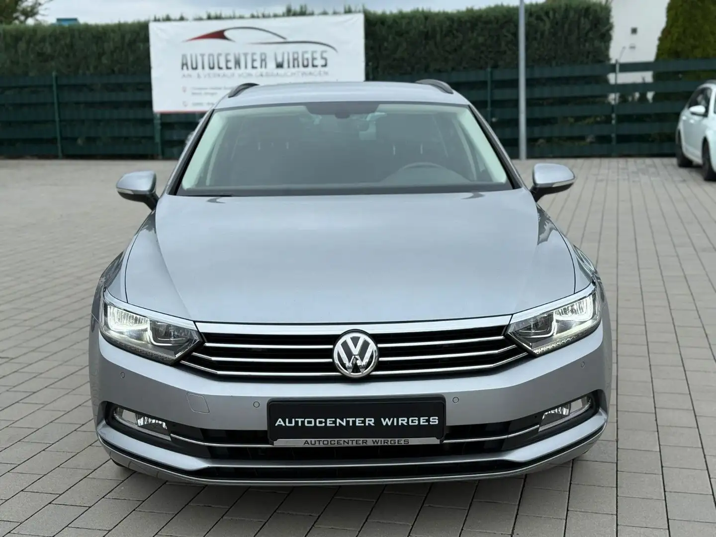 Volkswagen Passat Variant Comfortline*AUTOMATIK** Silber - 2