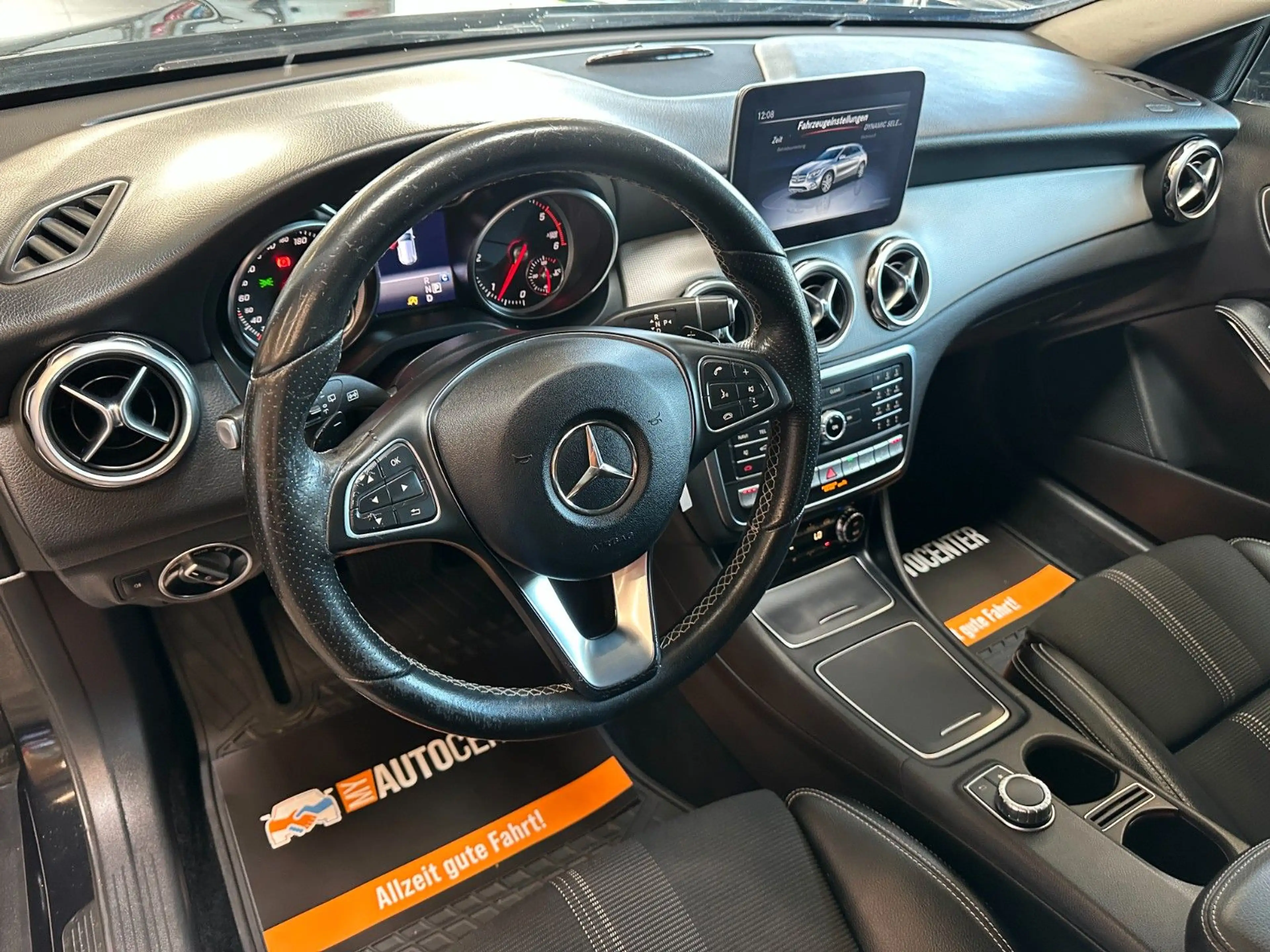 Mercedes-Benz GLA 220 CDI / d 4Matic *LED*Kamera* — photo 12