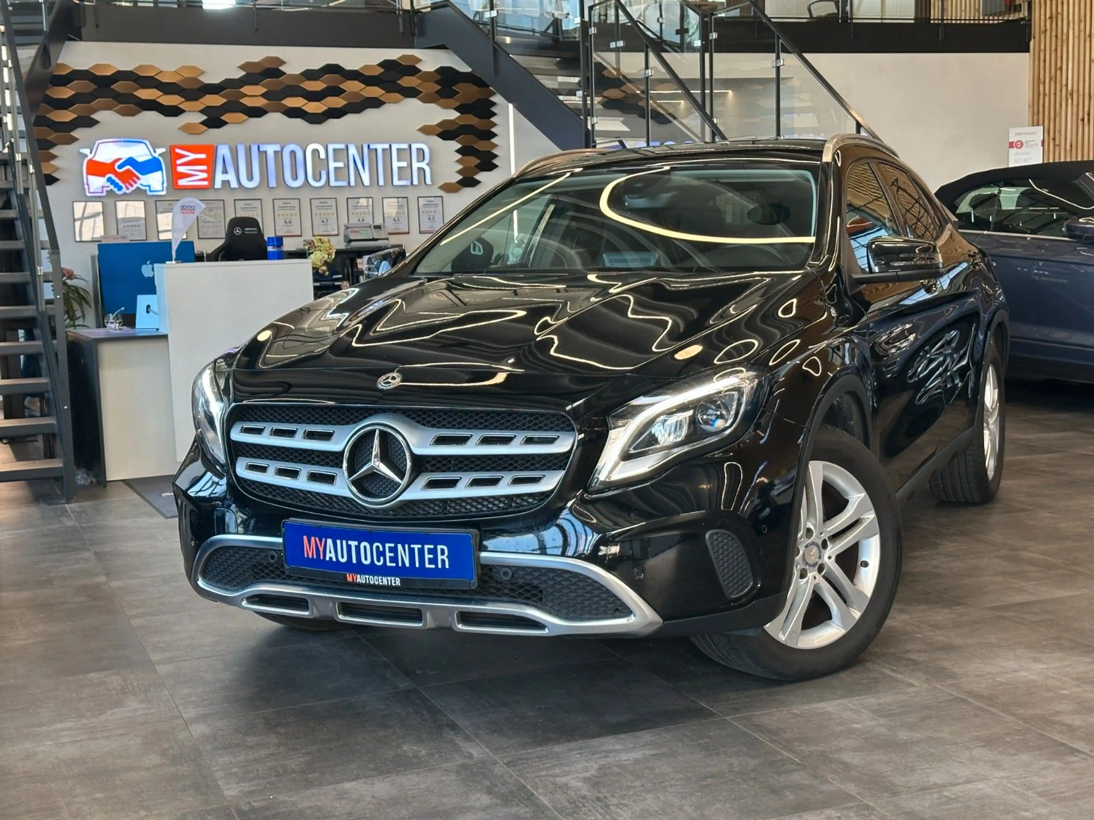 Mercedes-Benz GLA 220 CDI / d 4Matic *LED*Kamera*