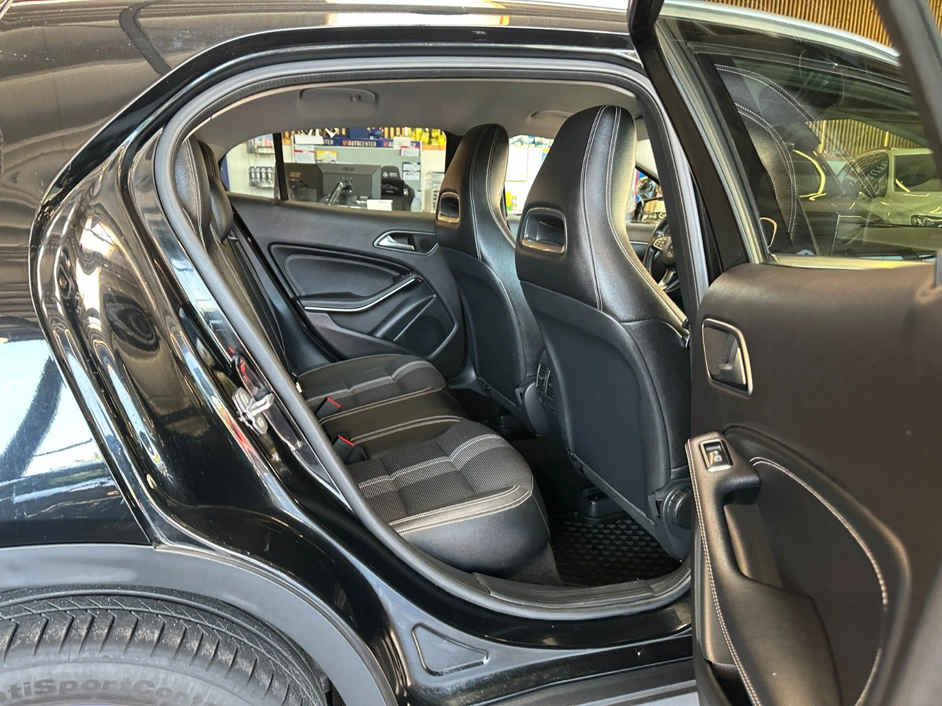 Mercedes-Benz GLA 220 CDI / d 4Matic *LED*Kamera* — photo 6