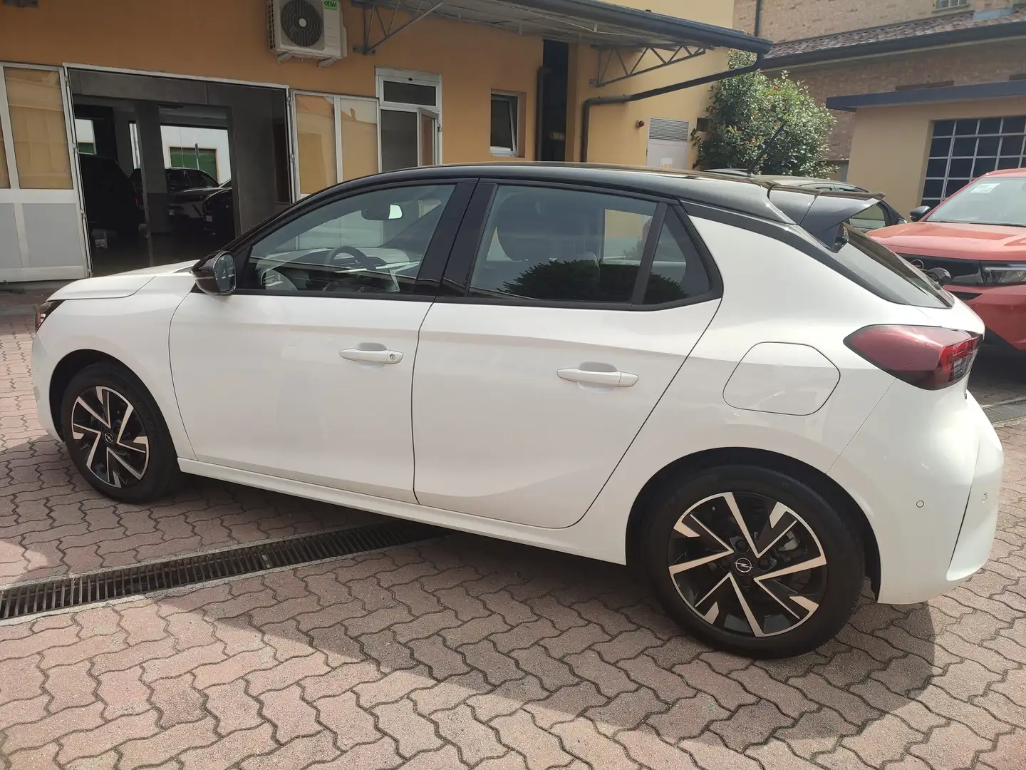Opel Corsa 1.2 GS 100 CV AT Formula Guida Sicuro !!!!!! Weiß - 2