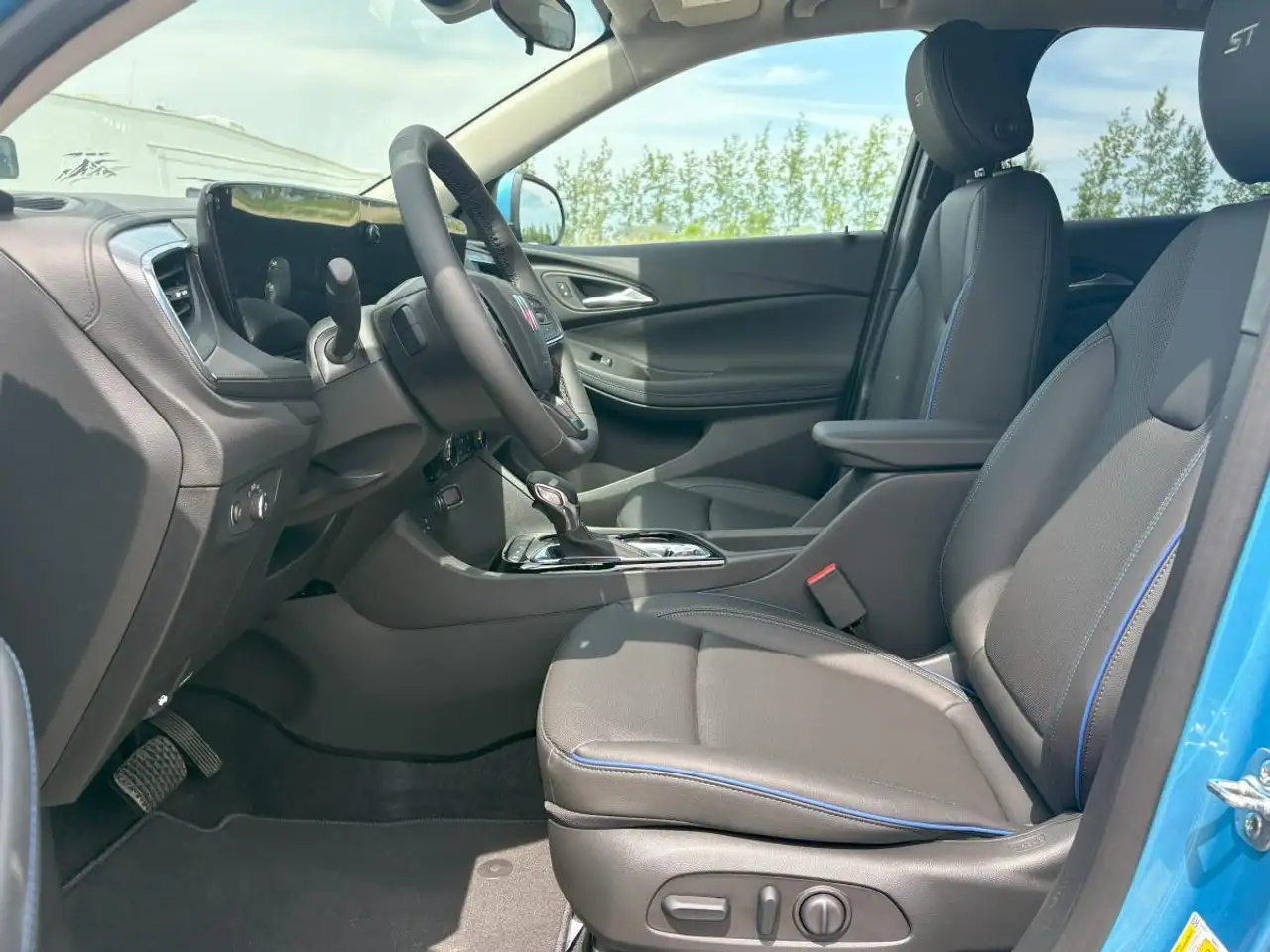Buick Encore снимка Buick Encore