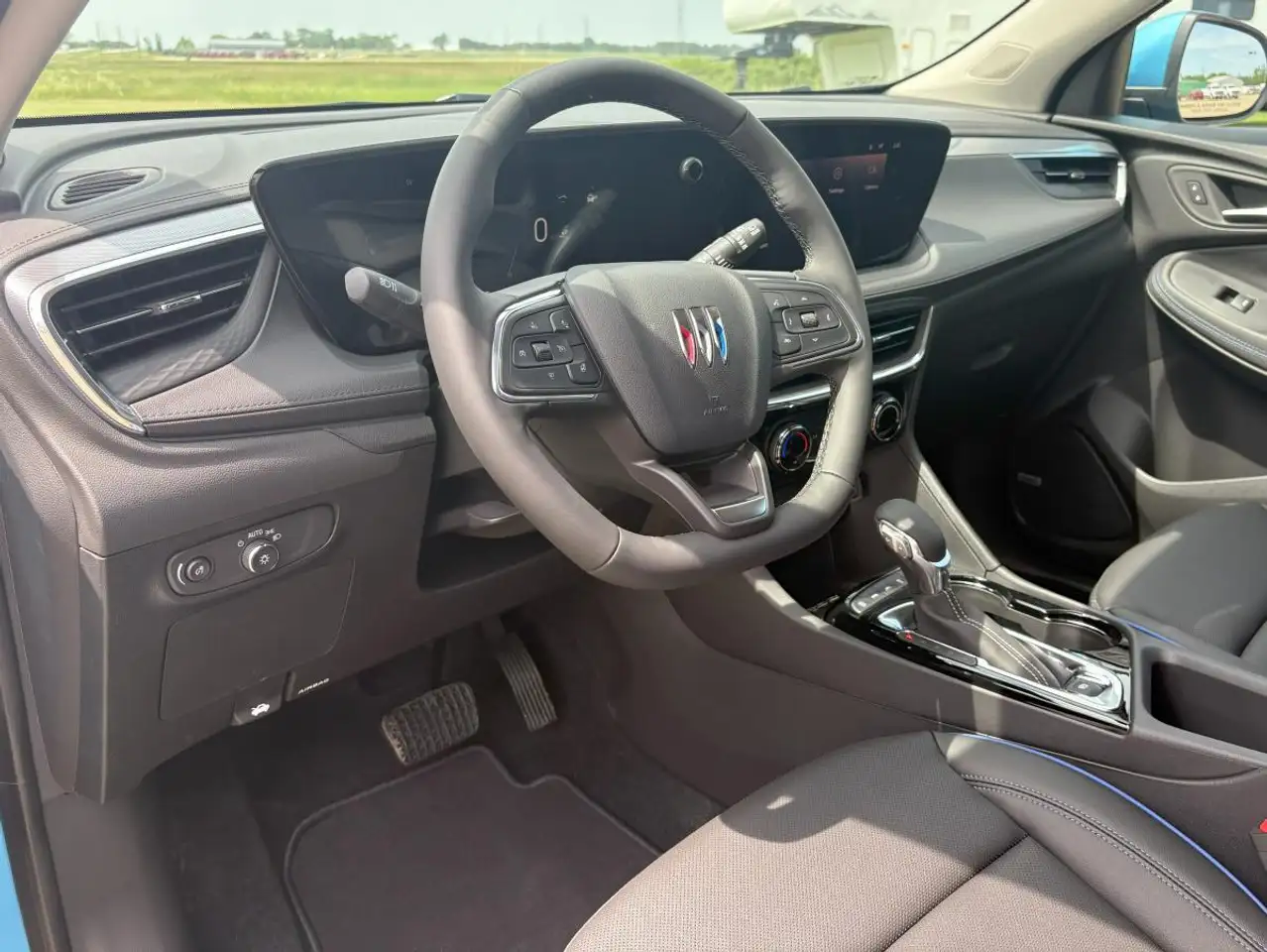 Buick Encore снимка Buick Encore