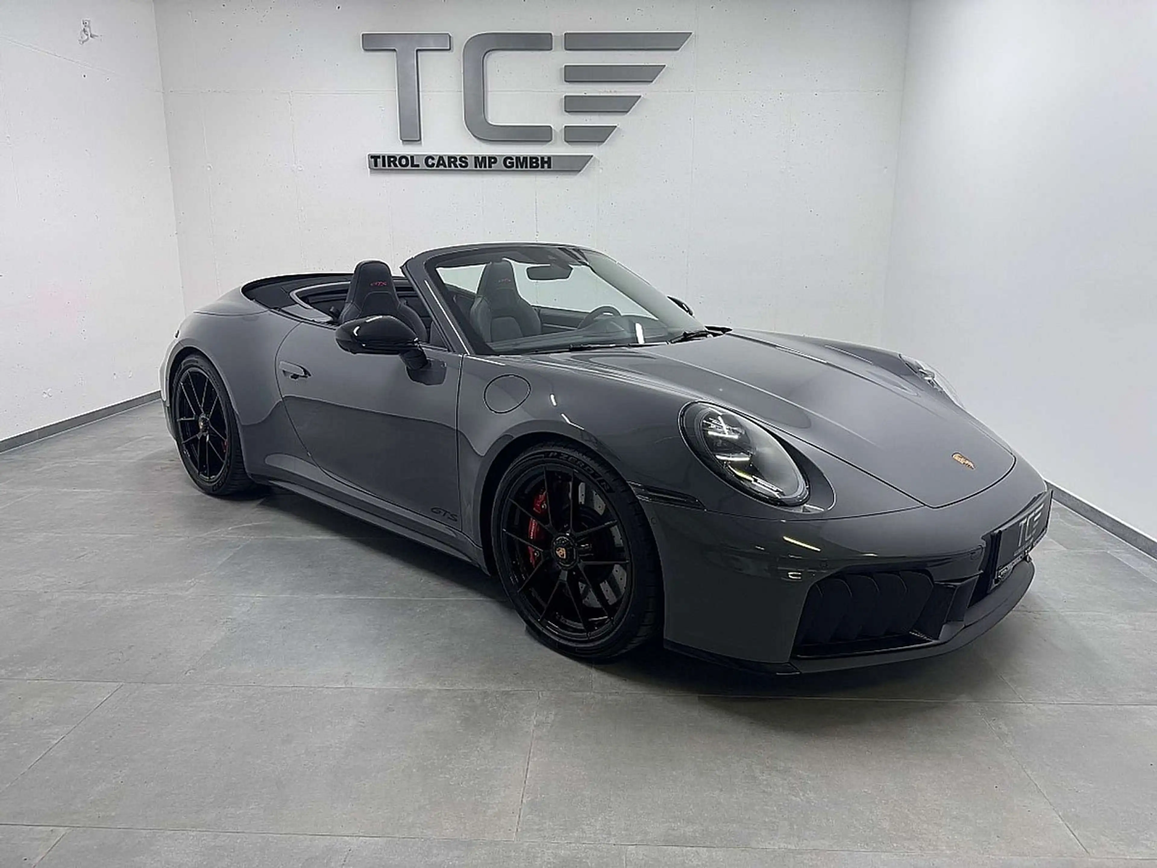 Porsche 911 Carrera Cabrio GTS PDK, Matrix, Inno, Lift, NEU!