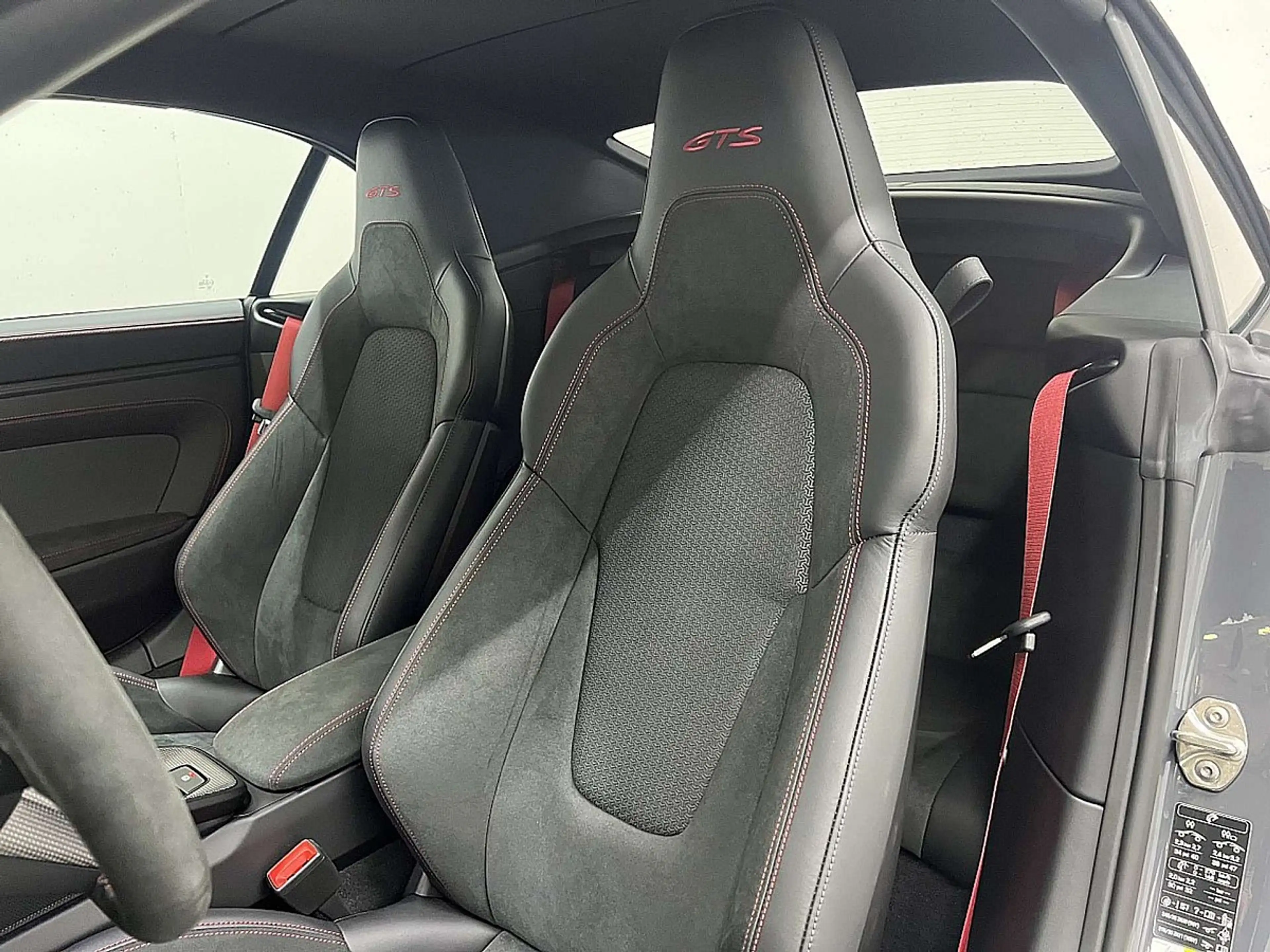 Porsche 911 Carrera Cabrio GTS PDK, Matrix, Inno, Lift, NEU! — photo 13