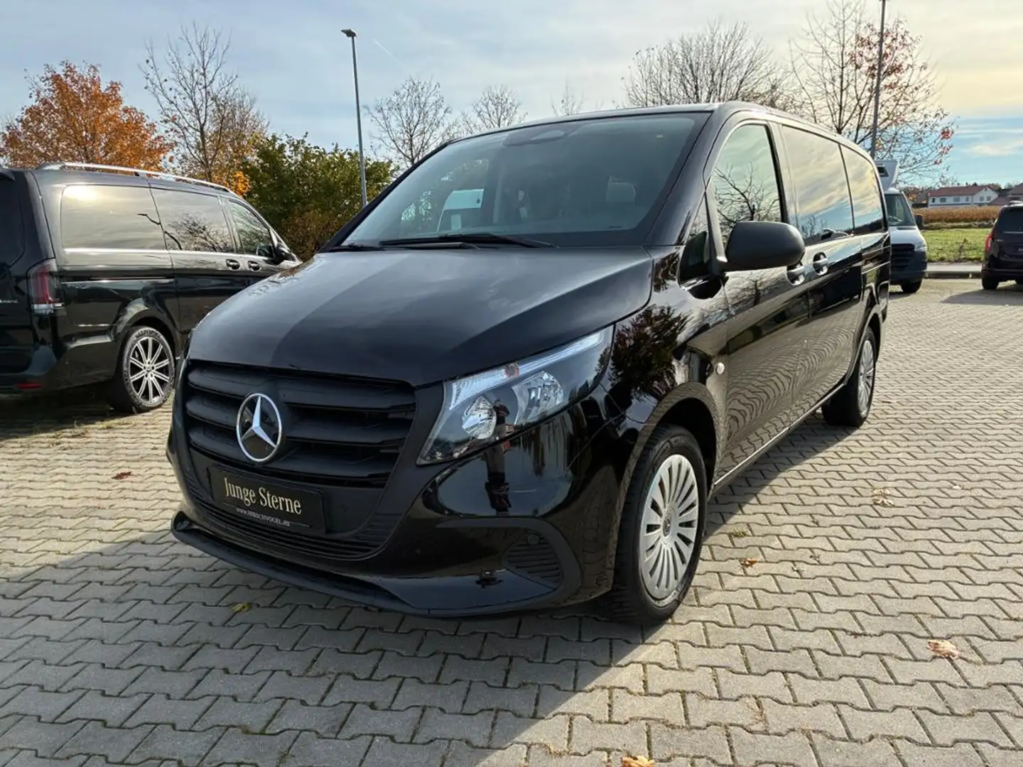 Mercedes-Benz Vito 116 CDI Tourer PRO lang MOPF Liegepaket 9G Schwarz - 2