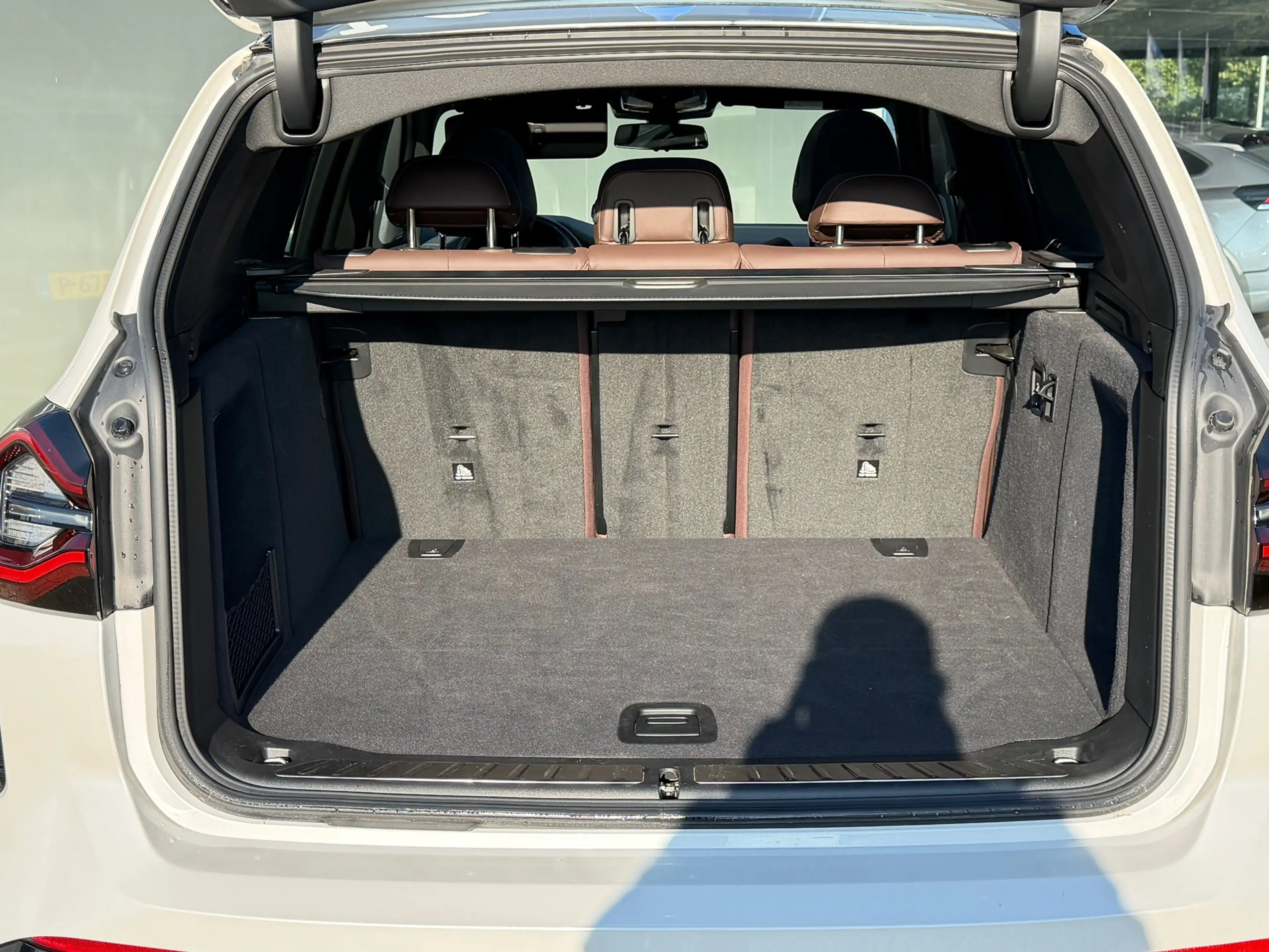 BMW iX3 High Executive 80 kWh M-PORT Leder | HUD |SOH 100% — photo 16