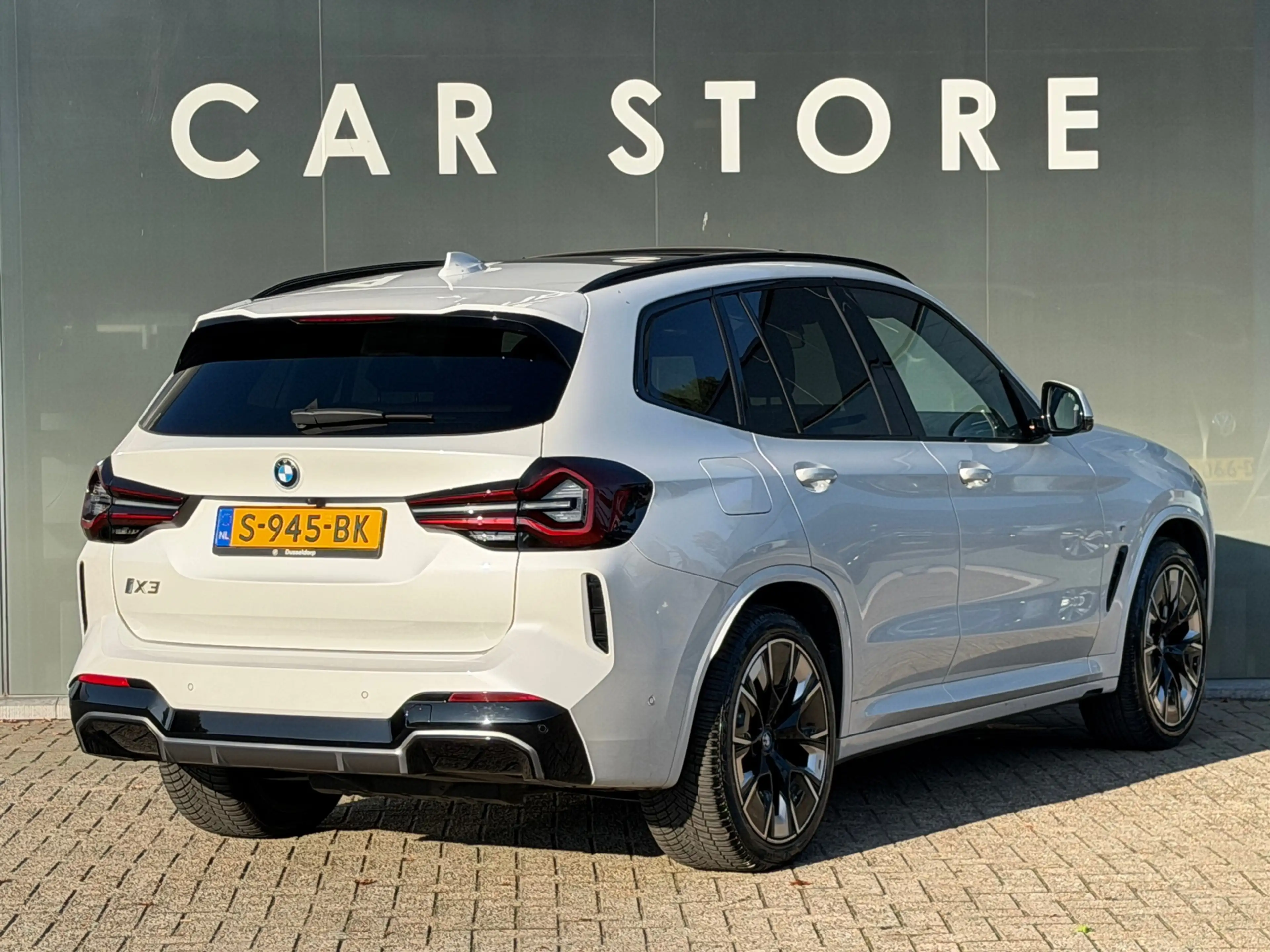 BMW iX3 High Executive 80 kWh M-PORT Leder | HUD |SOH 100% — photo 3