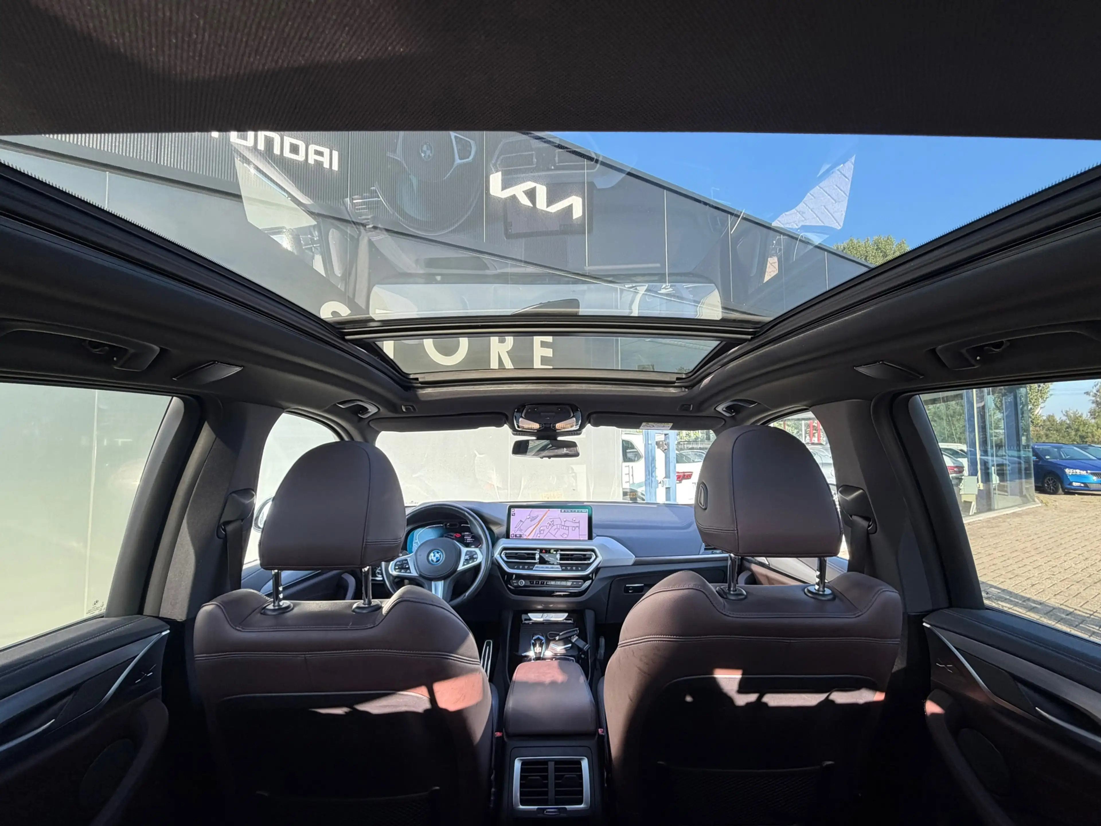 BMW iX3 High Executive 80 kWh M-PORT Leder | HUD |SOH 100% — photo 9