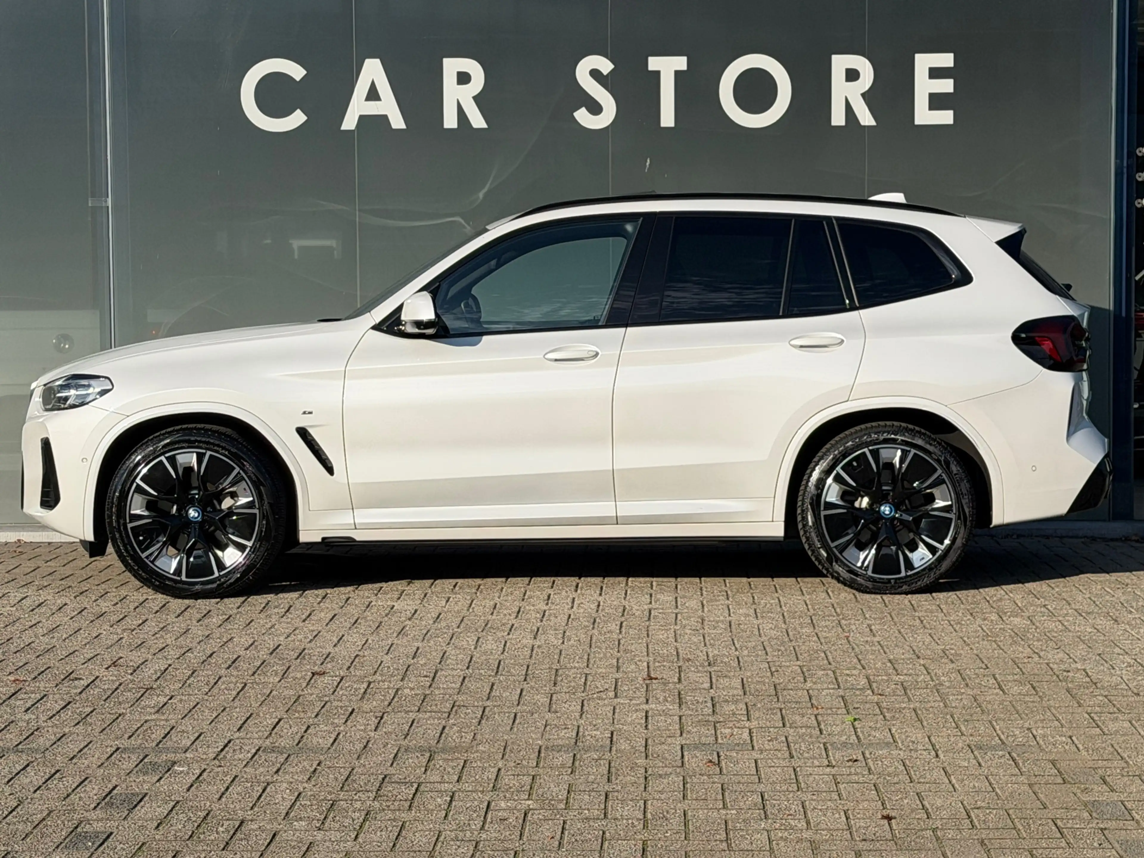 BMW iX3 High Executive 80 kWh M-PORT Leder | HUD |SOH 100% — photo 4
