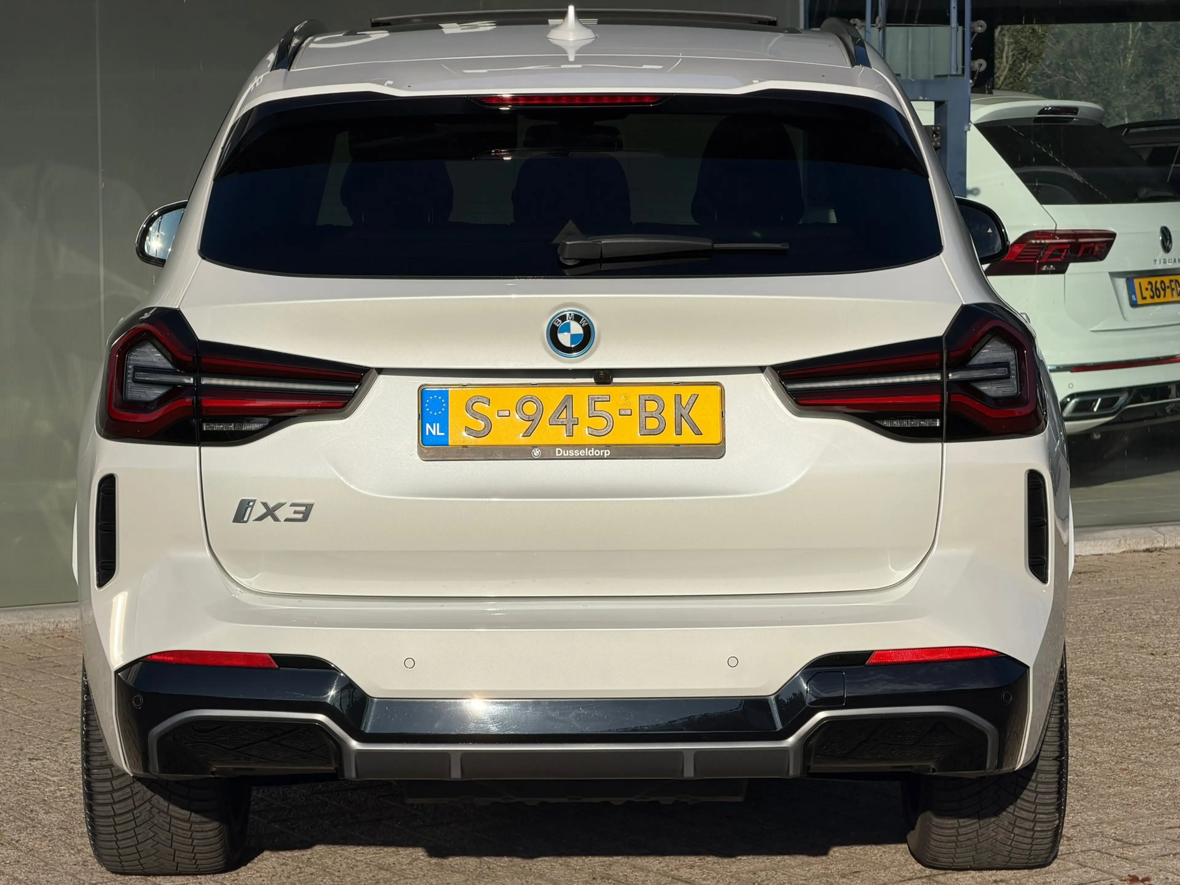 BMW iX3 High Executive 80 kWh M-PORT Leder | HUD |SOH 100% — photo 6