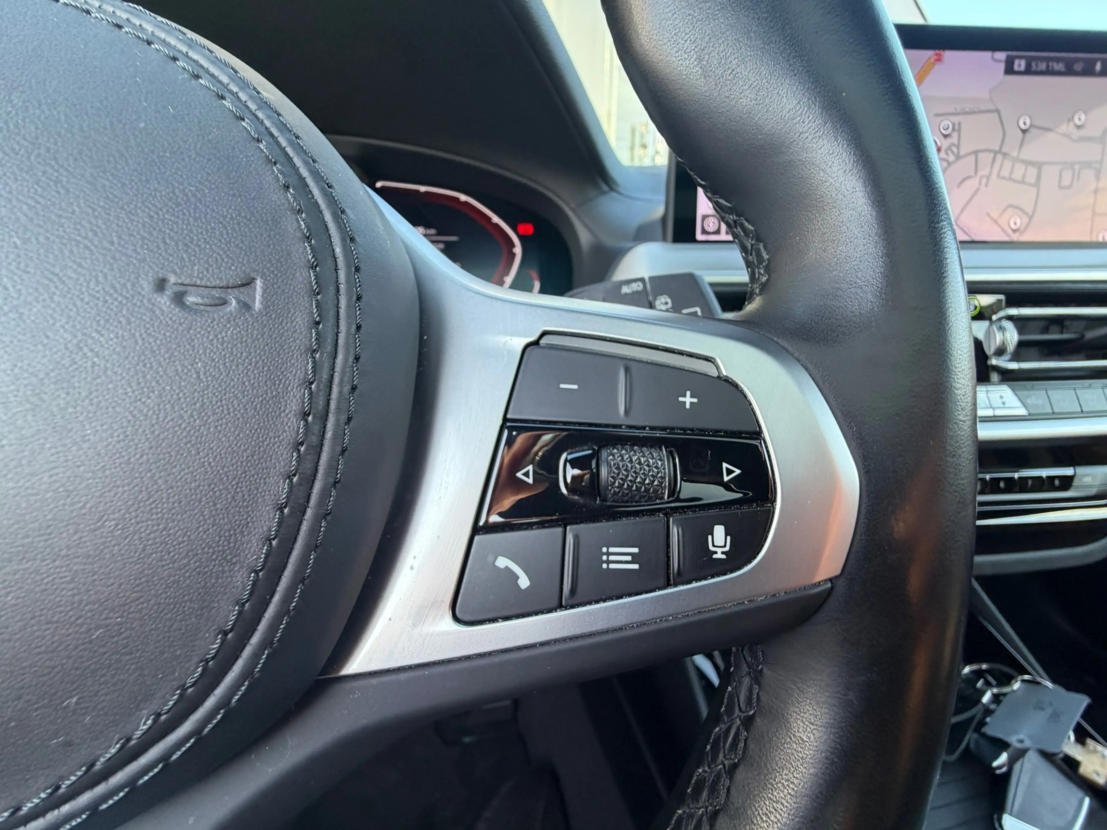 BMW iX3 High Executive 80 kWh M-PORT Leder | HUD |SOH 100% — photo 24