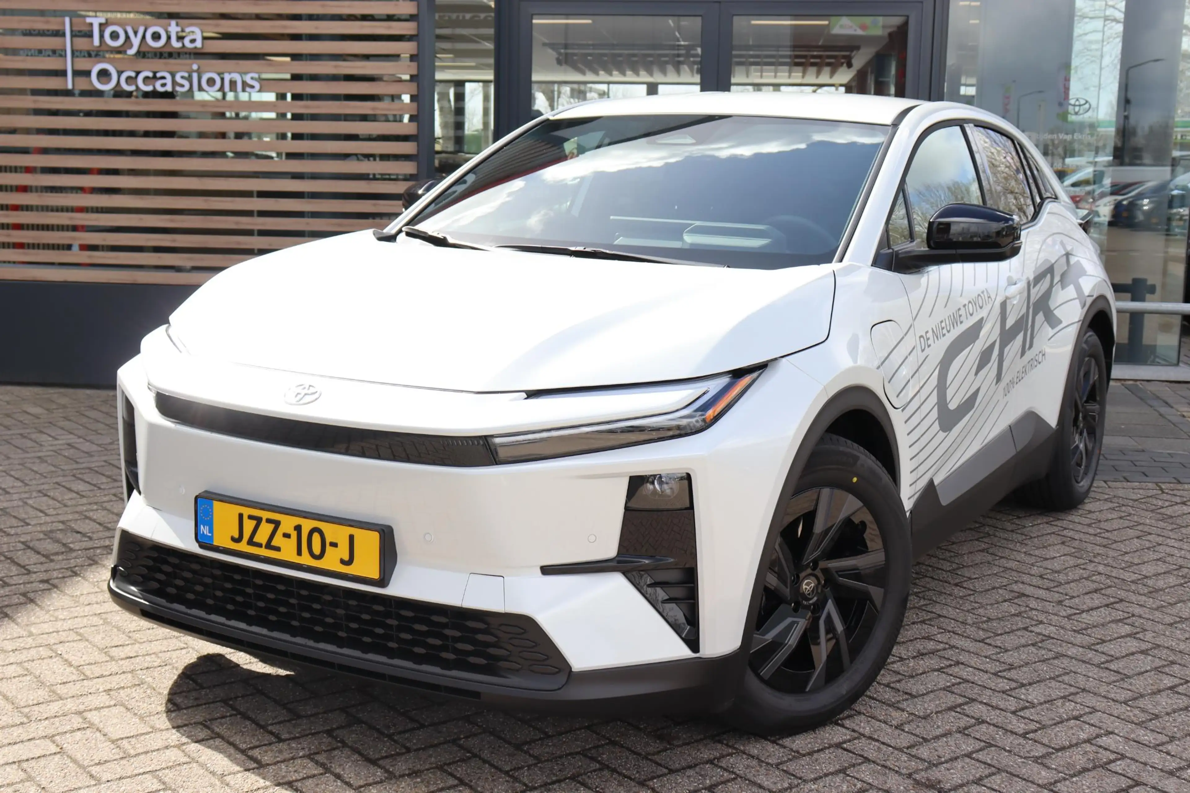 Toyota C-HR+ First Edition 77 kWh , Nieuw en direct leverbaar m — photo 6