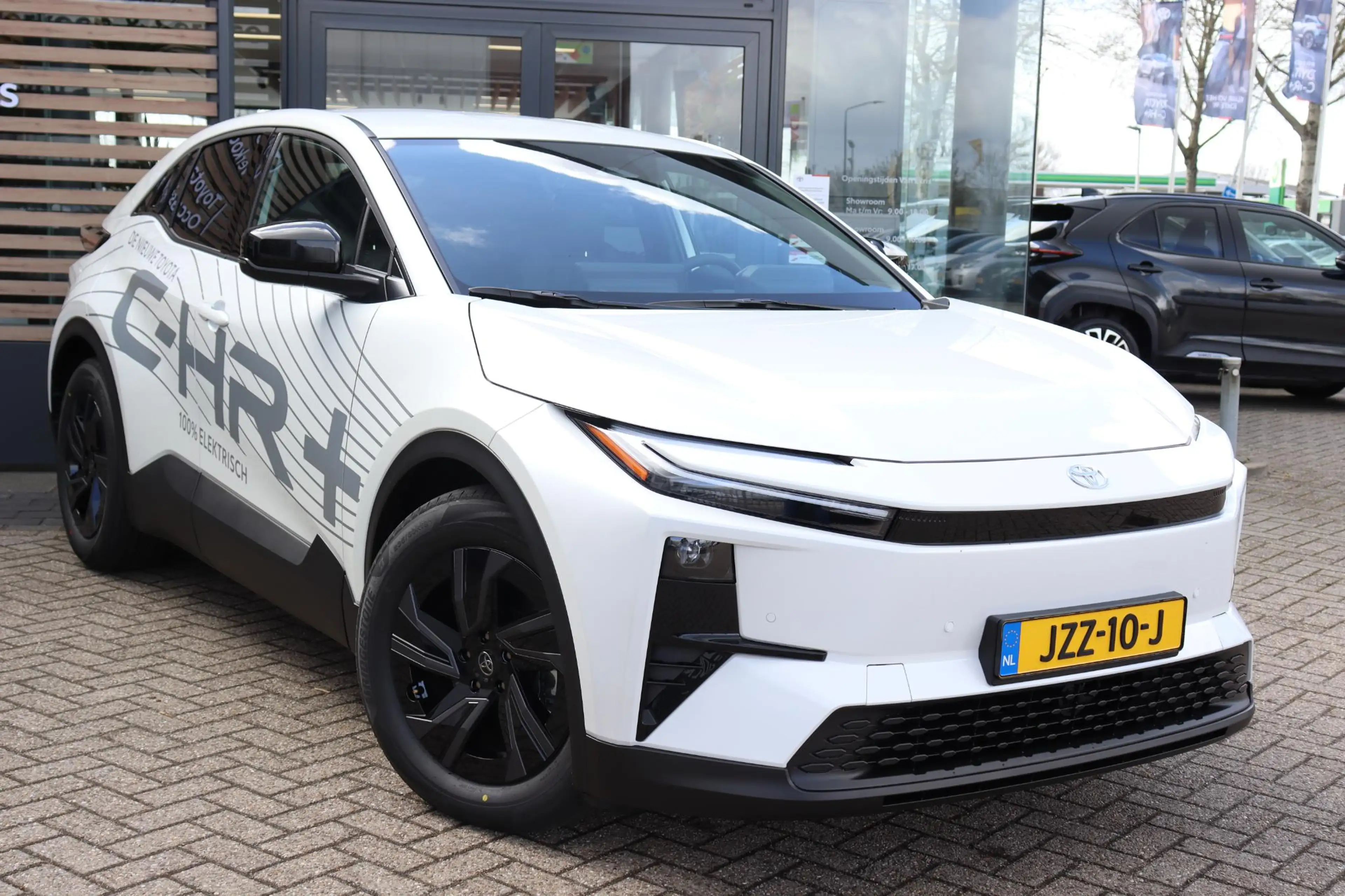 Toyota C-HR+ First Edition 77 kWh , Nieuw en direct leverbaar m — photo 7