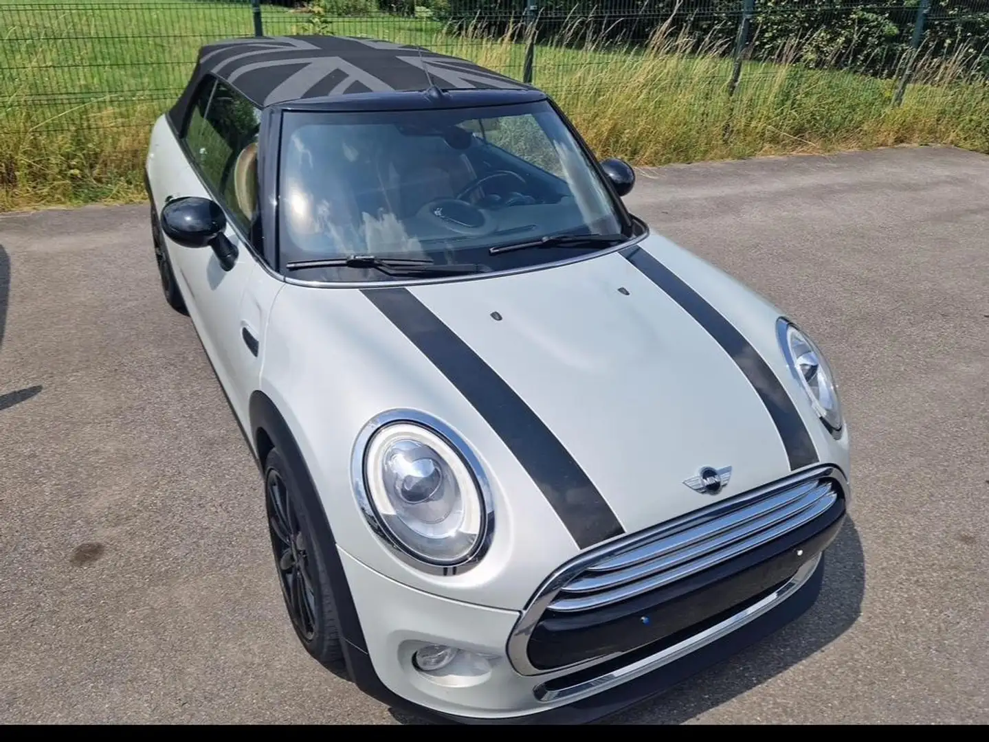 MINI Cooper D Cabrio Mini Cabriolet 1.6 D Cooper DPF Silber - 1