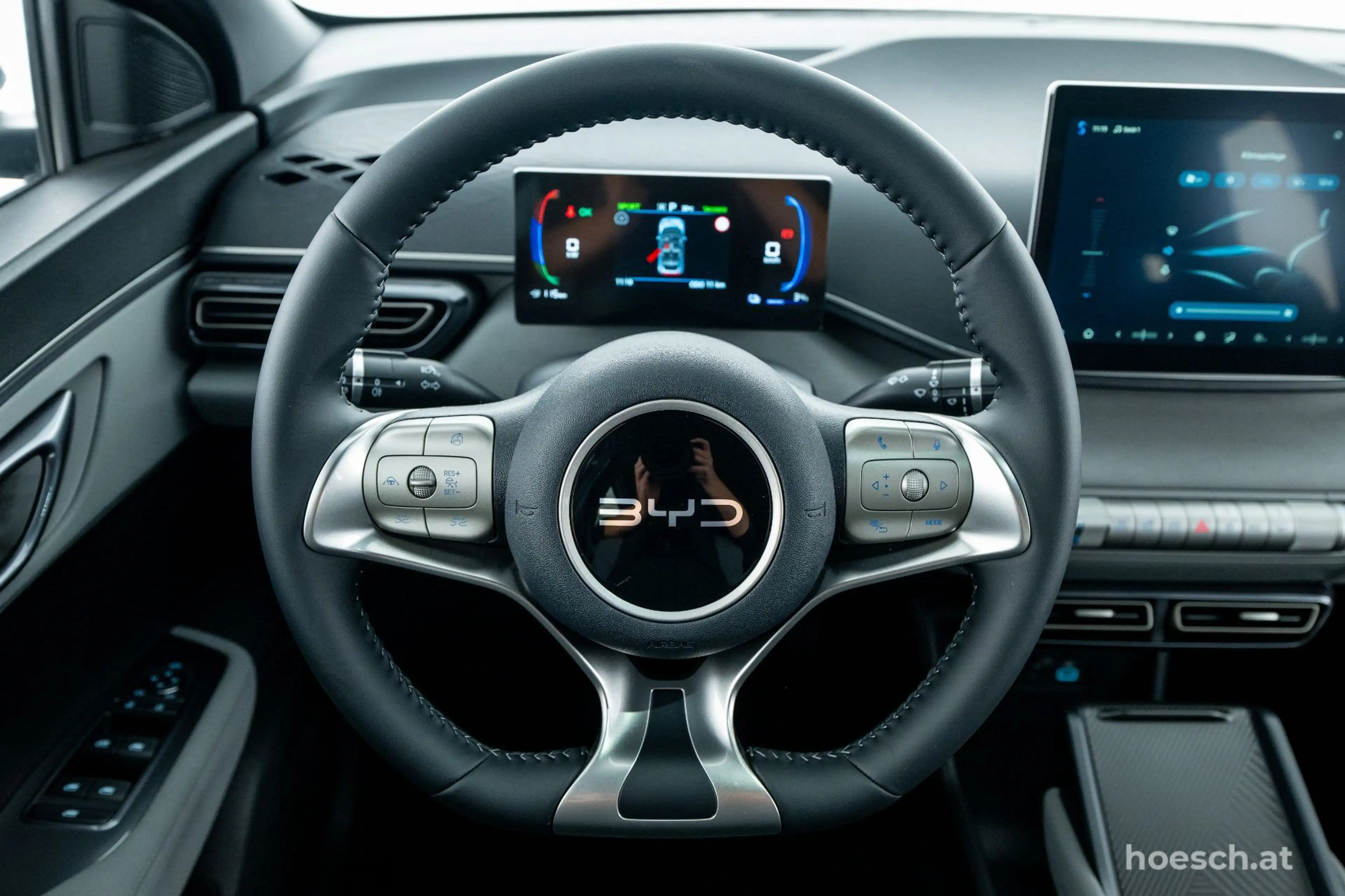 BYD Dolphin Surf BOOST 43 kWh LEDER KAMERA NEUWAGEN — photo 6