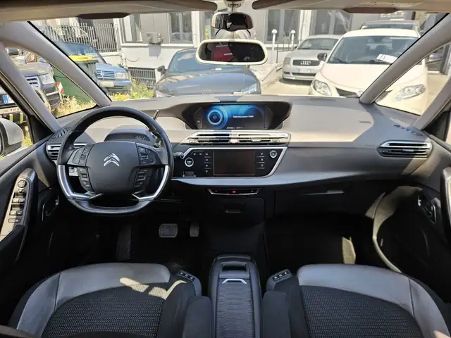 Citroen C4 Picasso view 10