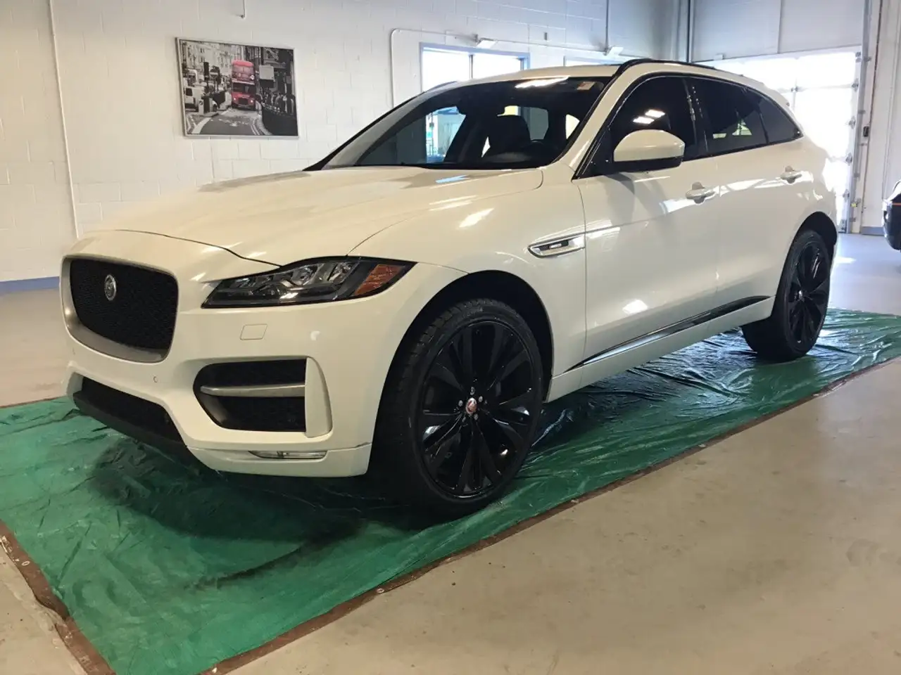 2017 Jaguar F-Pace