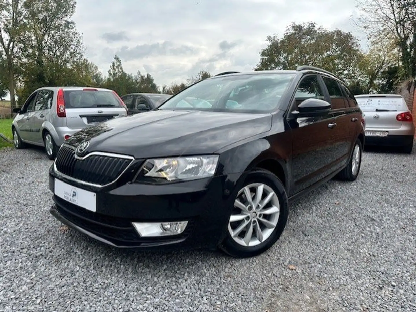 Skoda Octavia Octavia SW 1.6 CR TDi Ambition Noir - 1
