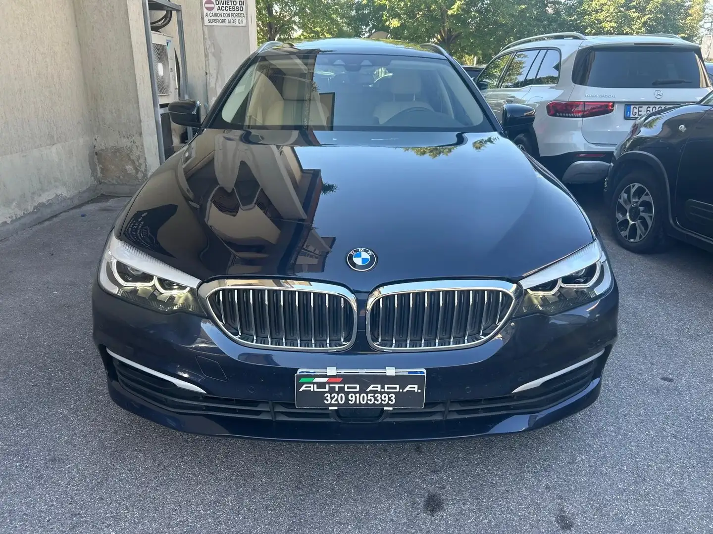 BMW 530 530d xDrive 249CV Touring Luxury Bleu - 1
