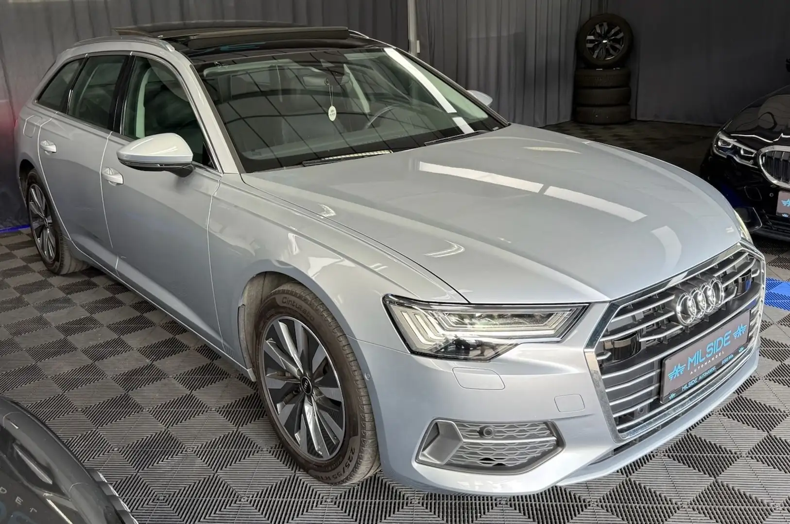 Audi A6 AHK, PANO, AMBIENTE, ACC, MATRIX, RFK, Silber - 1