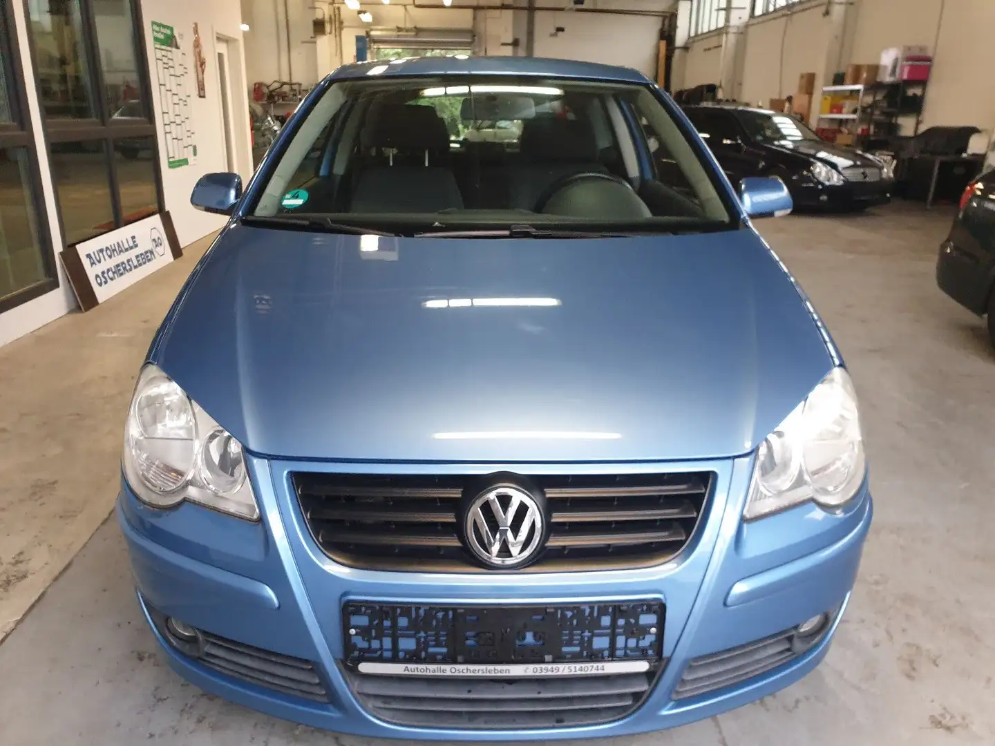 Volkswagen Polo 1.2 Comfortline Blau - 2